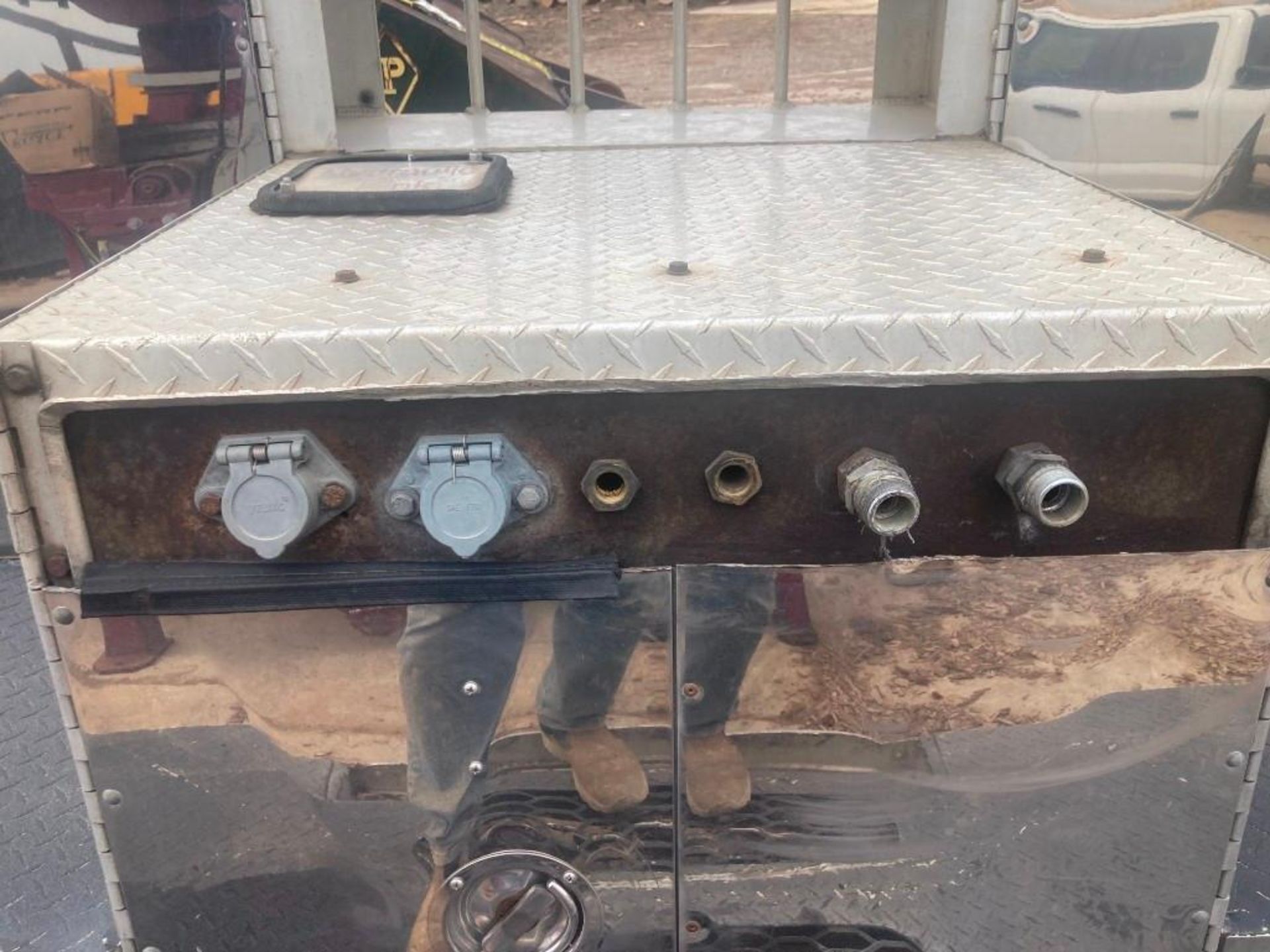 Truck Box with Hydraulic Tank - Image 13 of 16