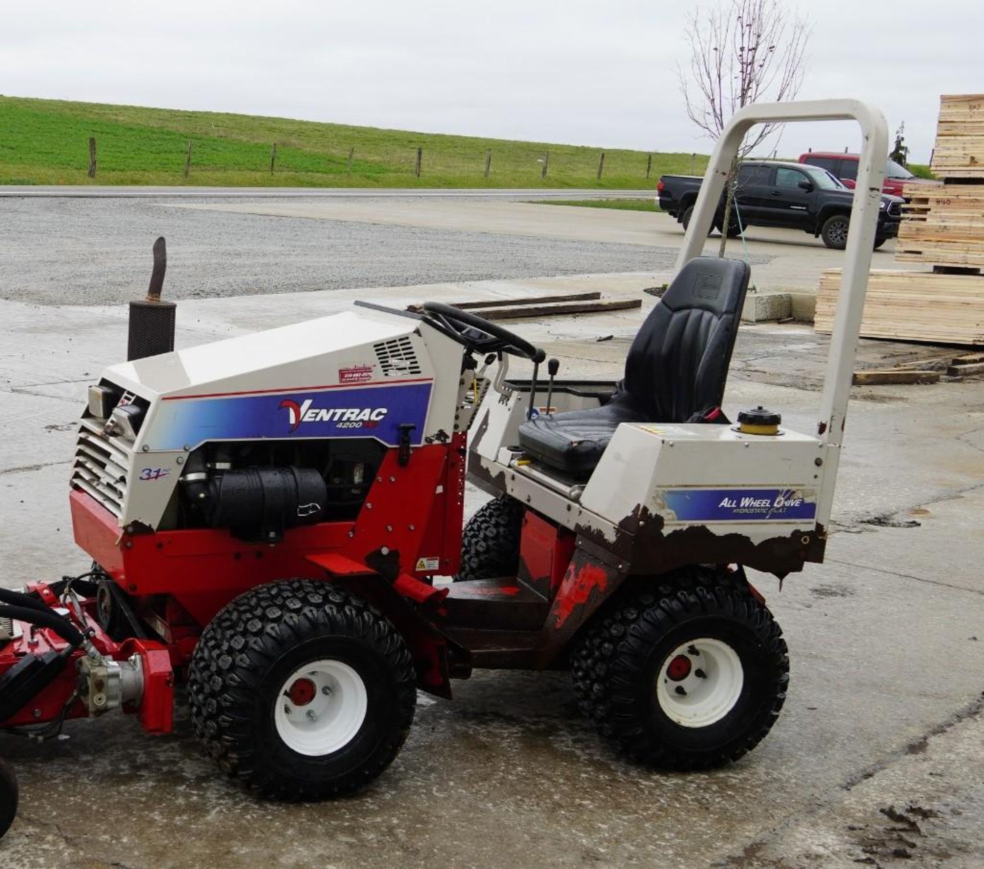 Ventrac 4200 Tractor - Image 2 of 37