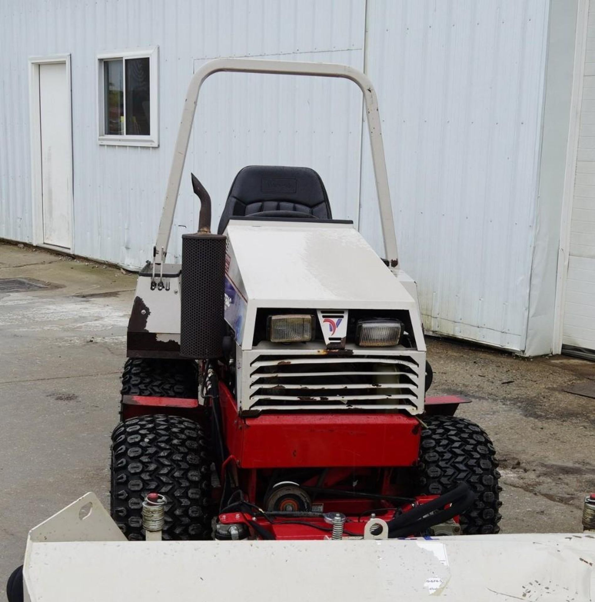 Ventrac 4200 Tractor - Image 4 of 37