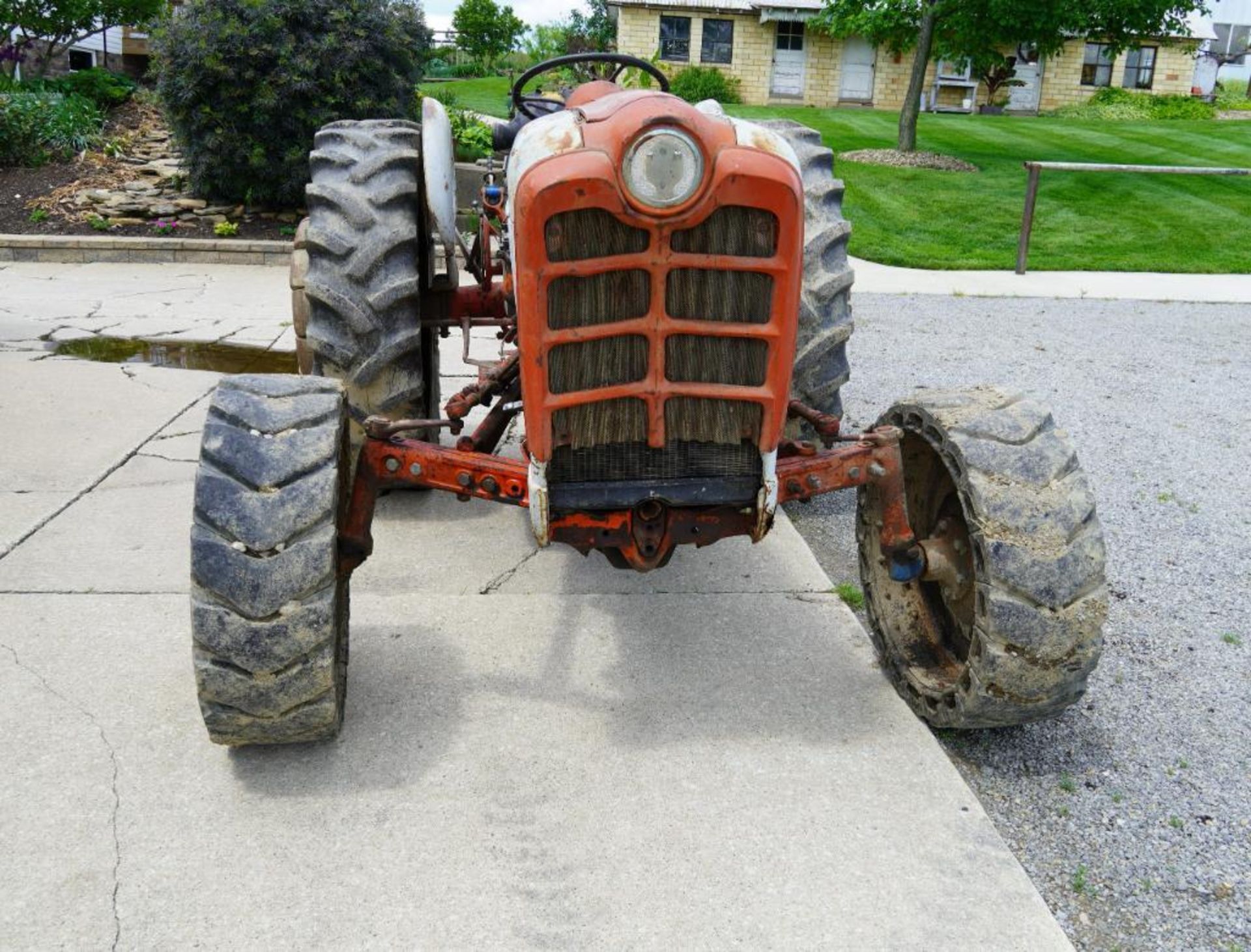 Ford 801 Powermaster Tractor - Image 8 of 37