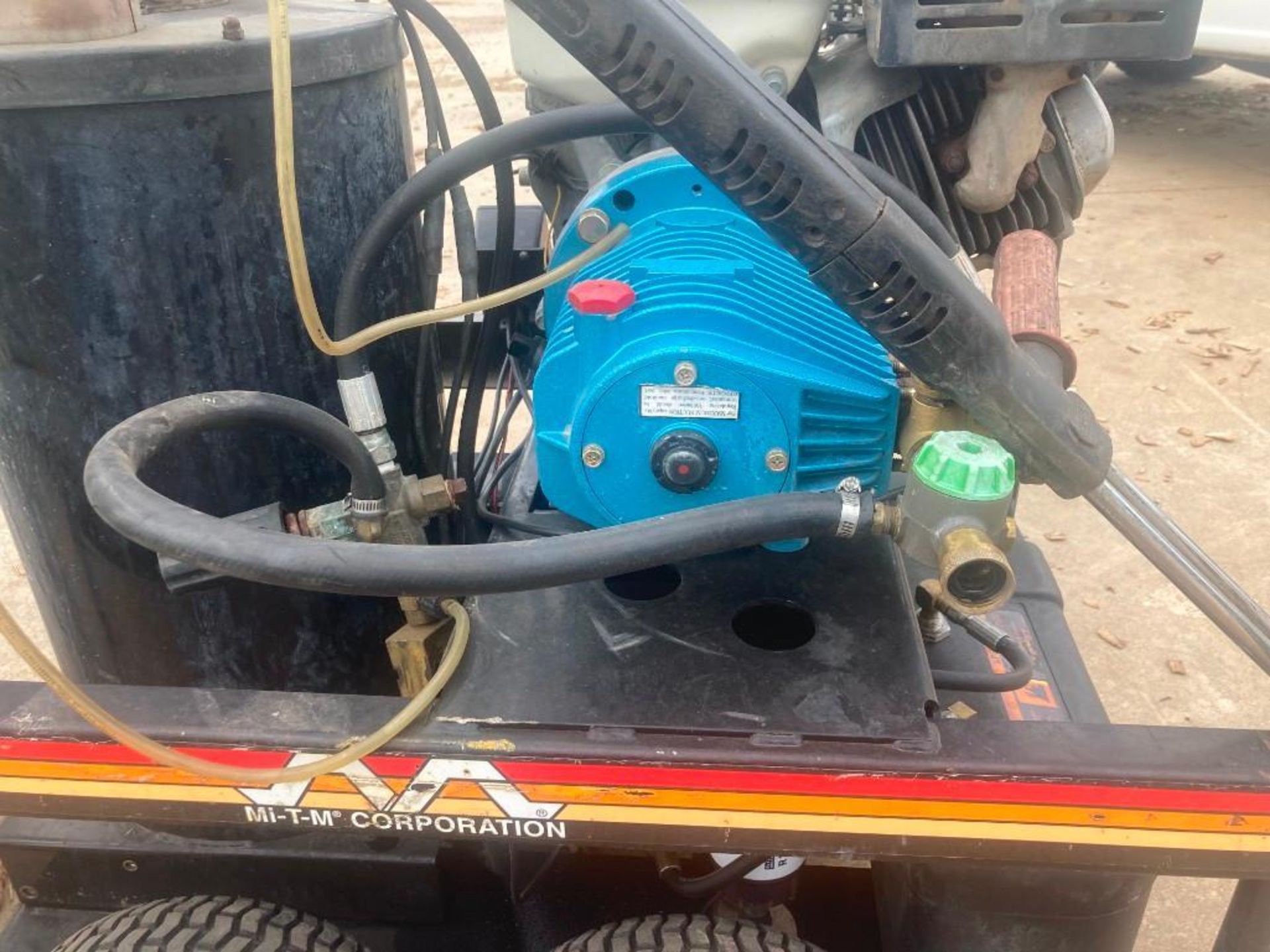 Hot Water Pressure Washer - Image 7 of 9
