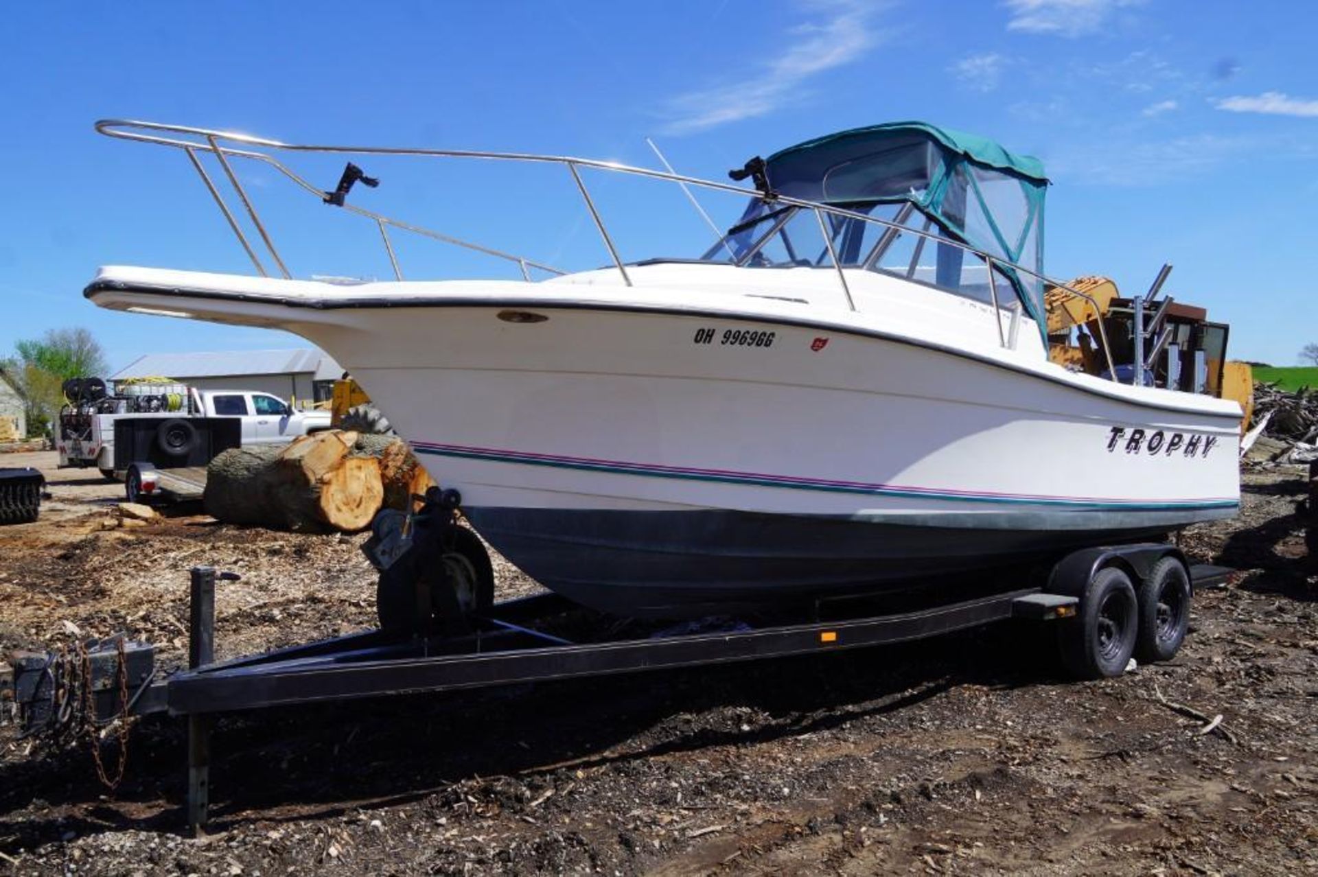 1985 Bayliner Trophy Boat