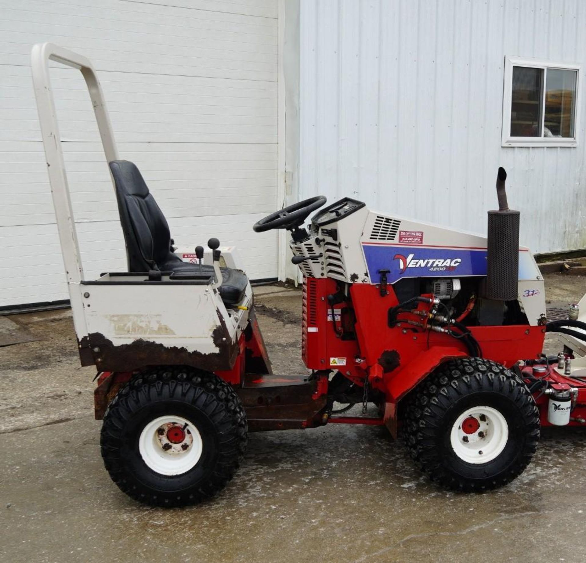 Ventrac 4200 Tractor - Image 3 of 37
