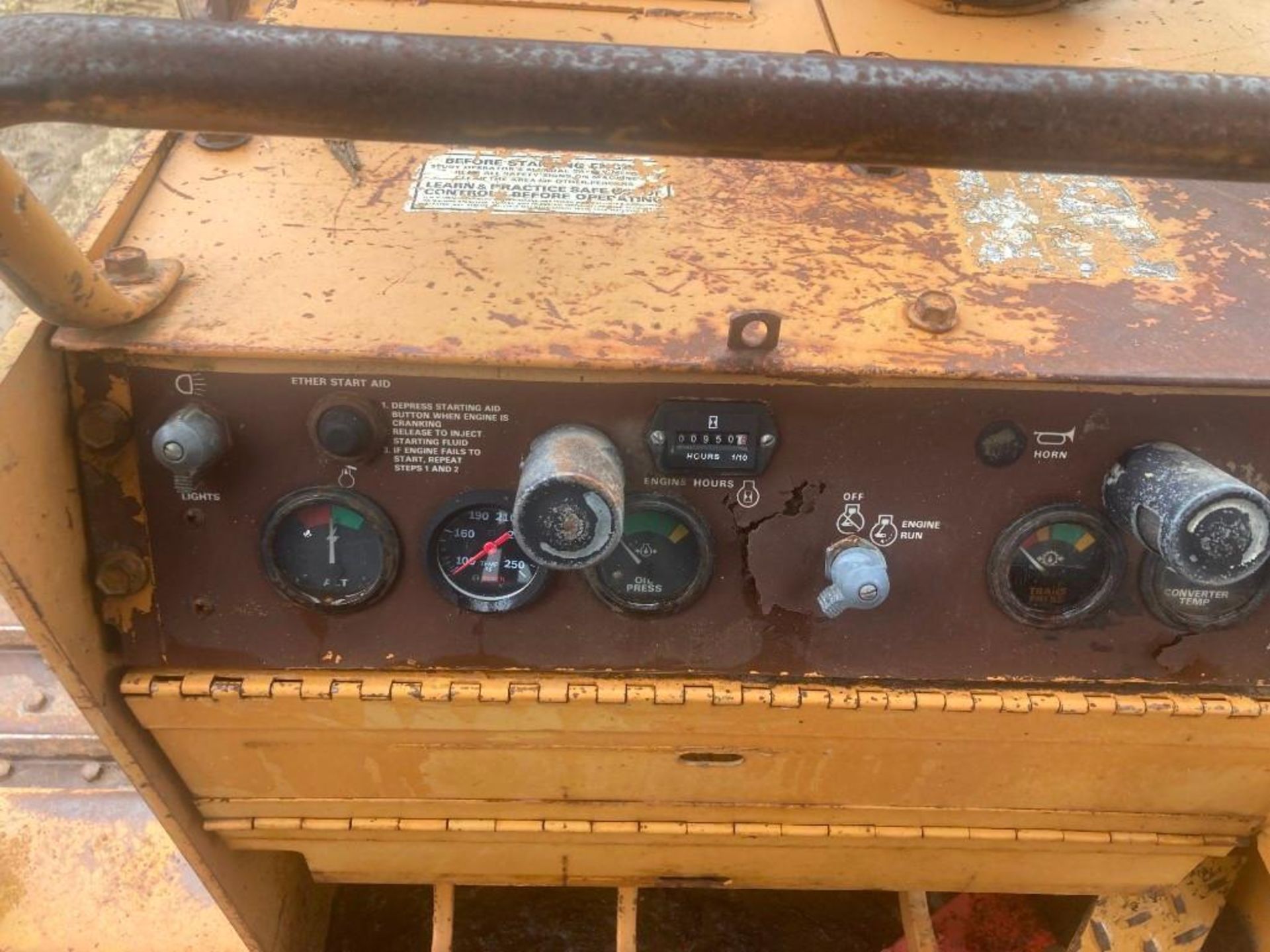 1986 Case 850D Dozer - Image 41 of 47