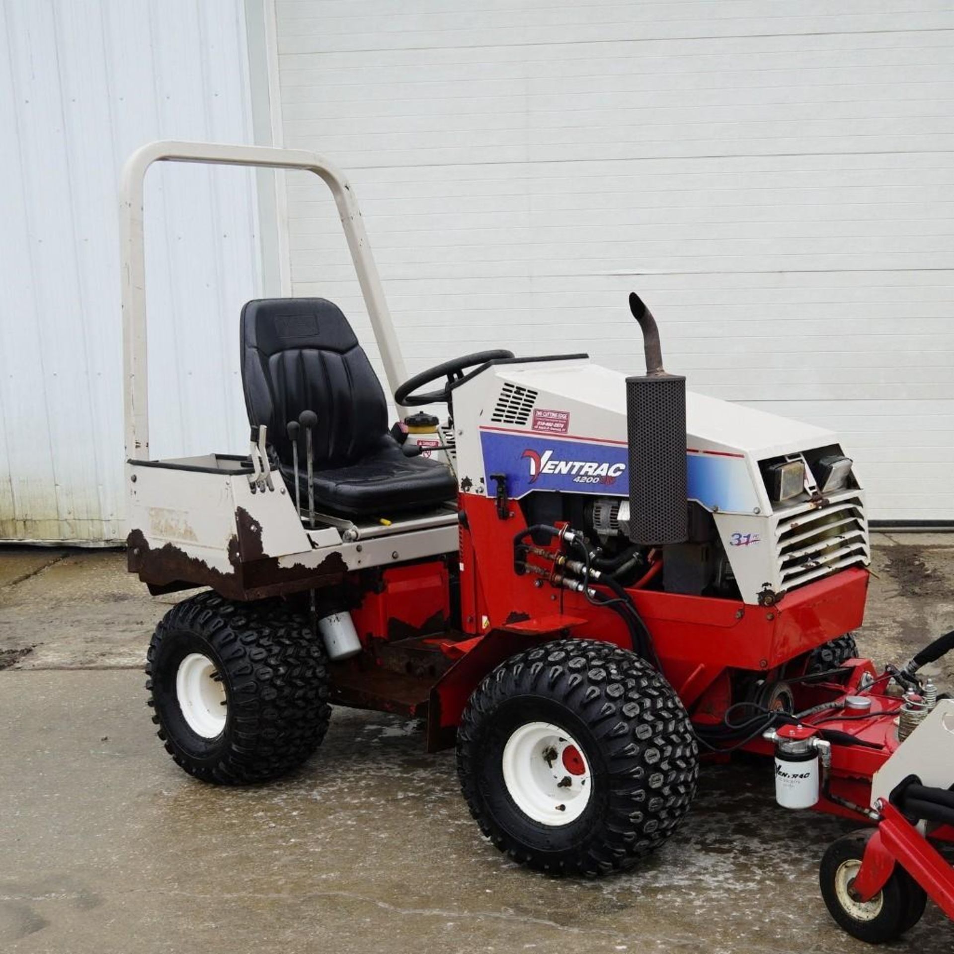 Ventrac 4200 Tractor - Image 12 of 37