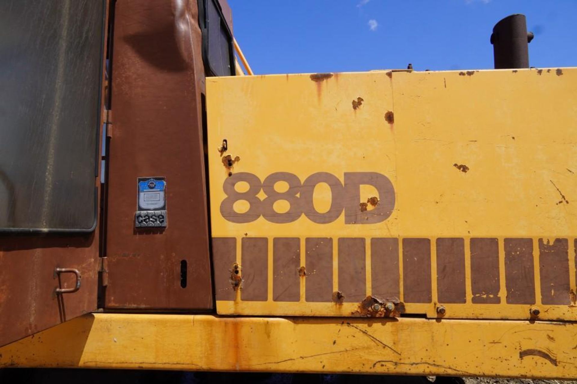 Case 880D Excavator - Bild 11 aus 53