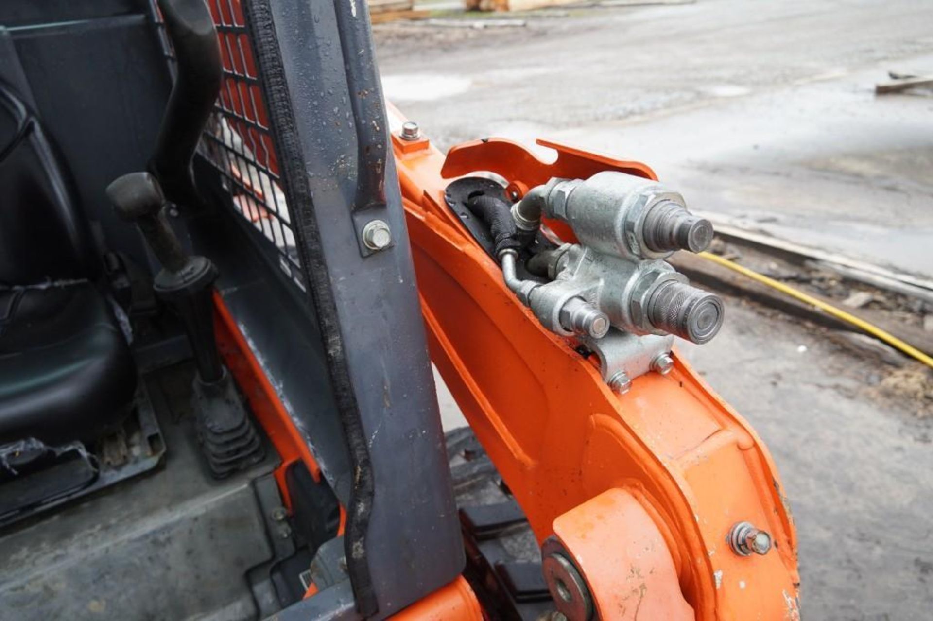 2016 Kubota SSV65 Skid Steer - Image 42 of 44