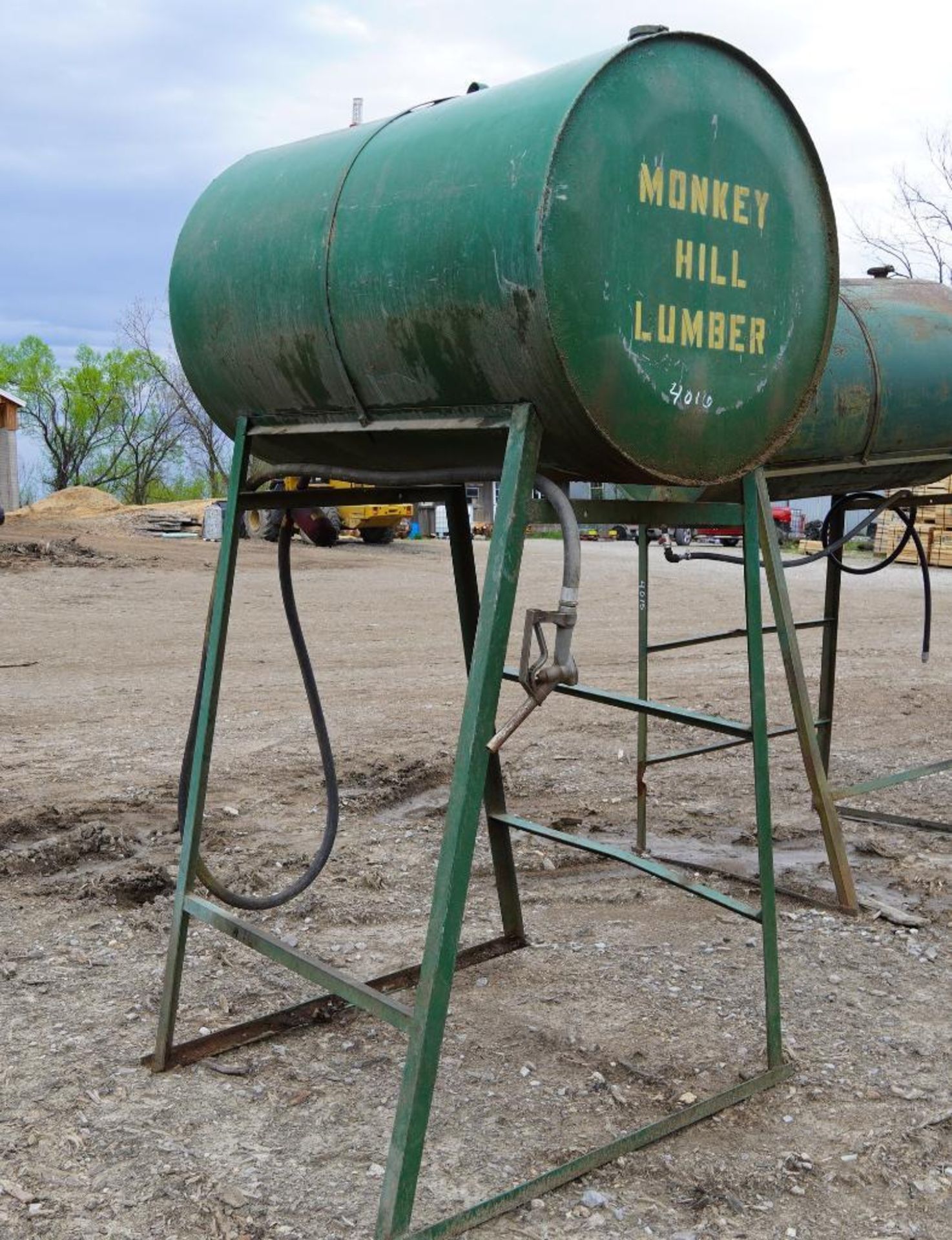 Fuel Tank on Stand - Image 2 of 7