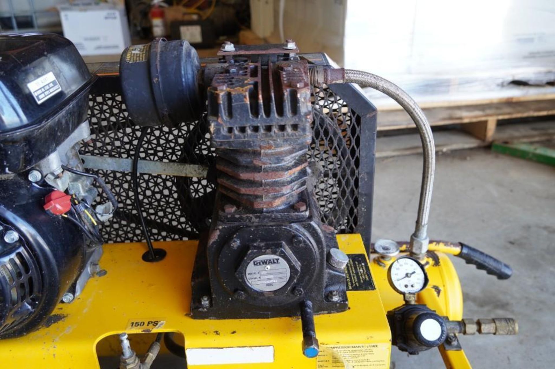 DeWalt Air Compressor - Image 6 of 9