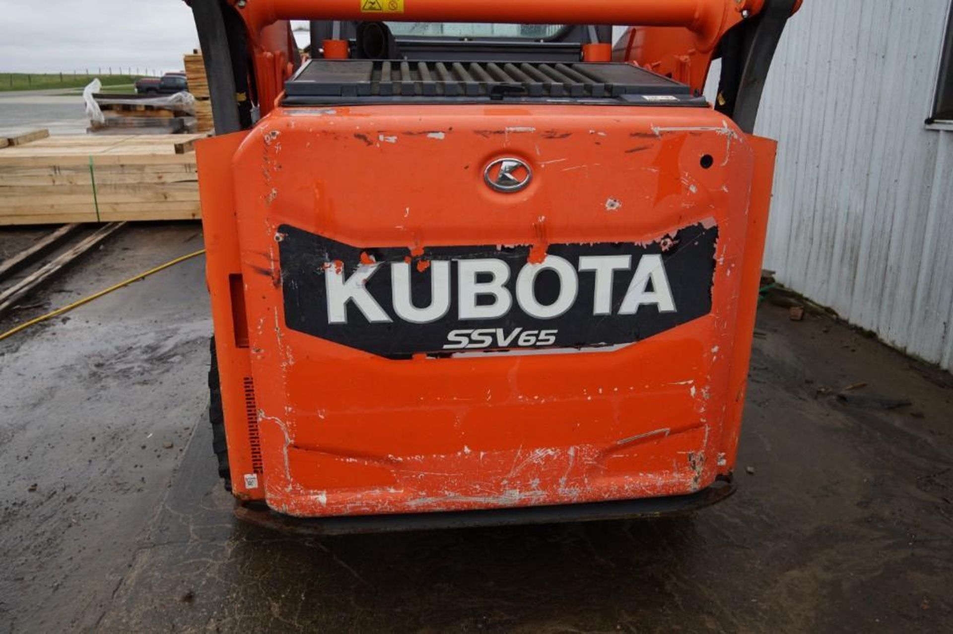 2016 Kubota SSV65 Skid Steer - Image 32 of 44