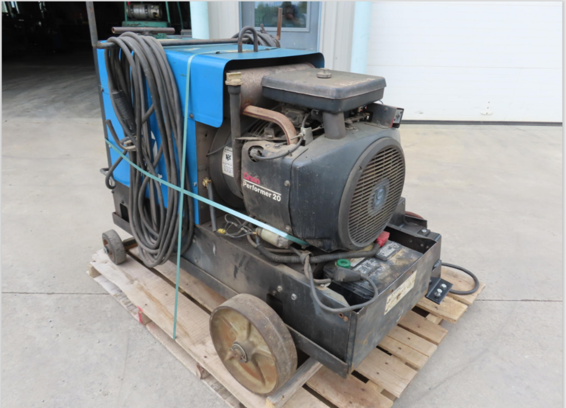 Miller Trail Blazer 251 Engine Drive Welder - Image 2 of 2