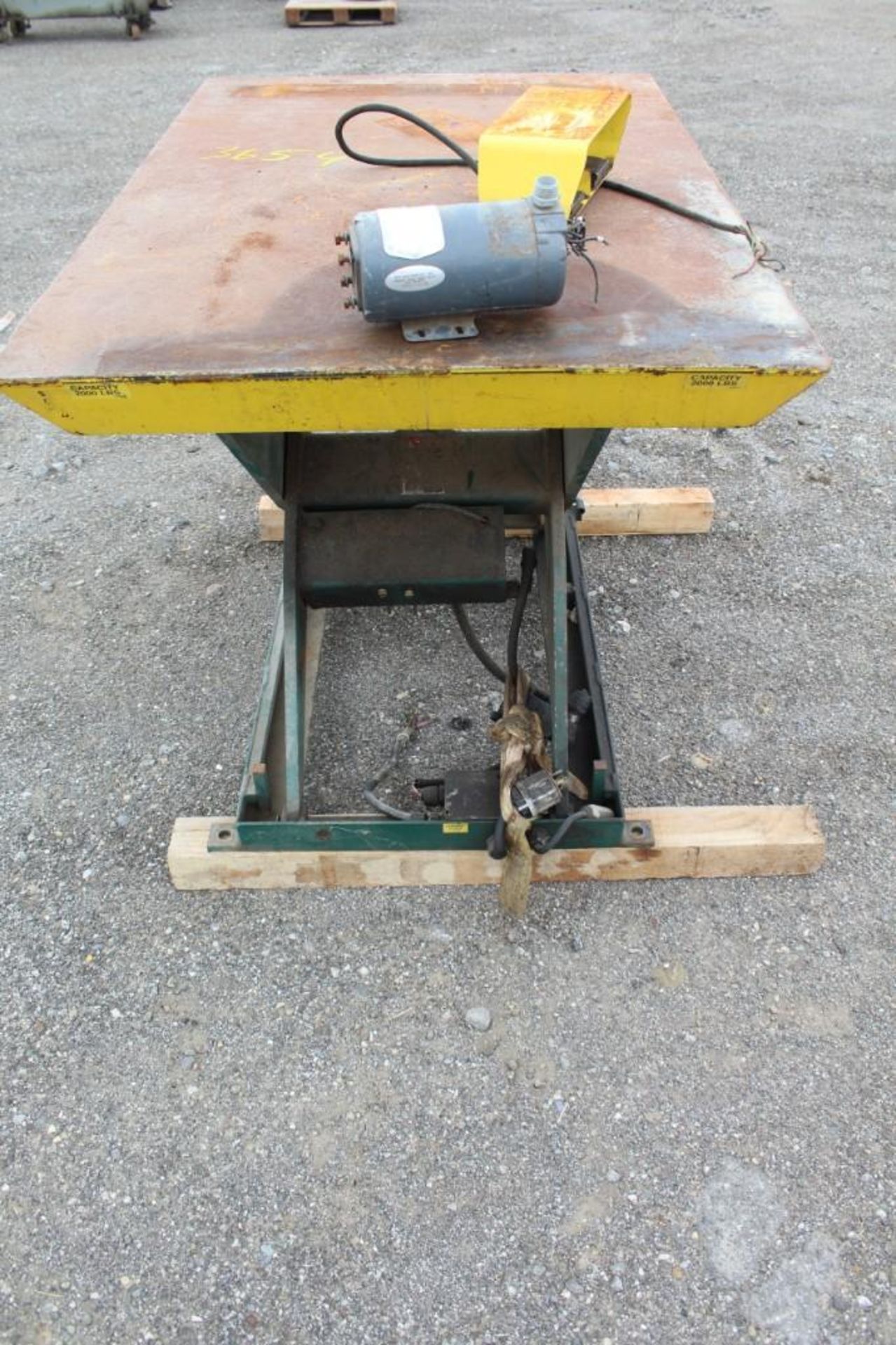 Southworth Lift Table* - Image 4 of 7