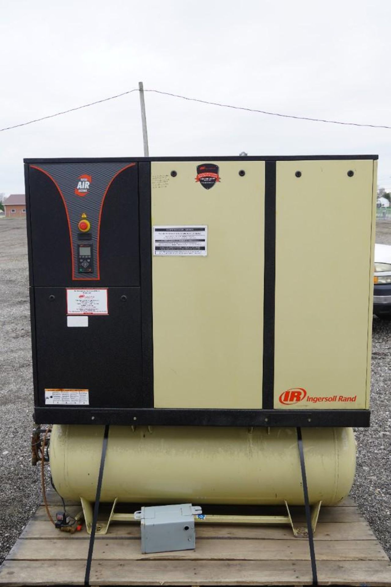 Ingersoll Rand Air Compressor - Image 2 of 20