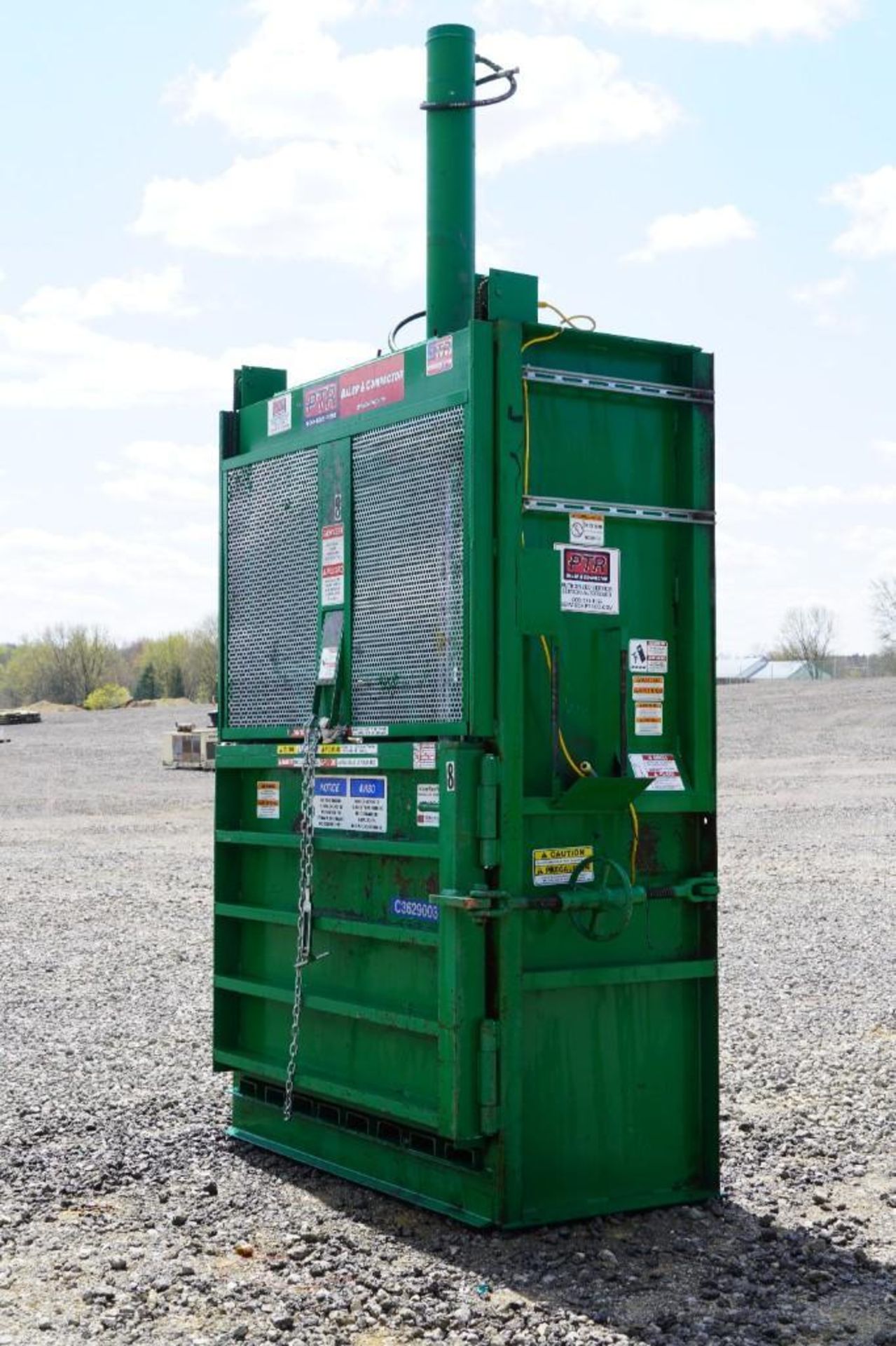 Cardboard Baler - Image 5 of 17