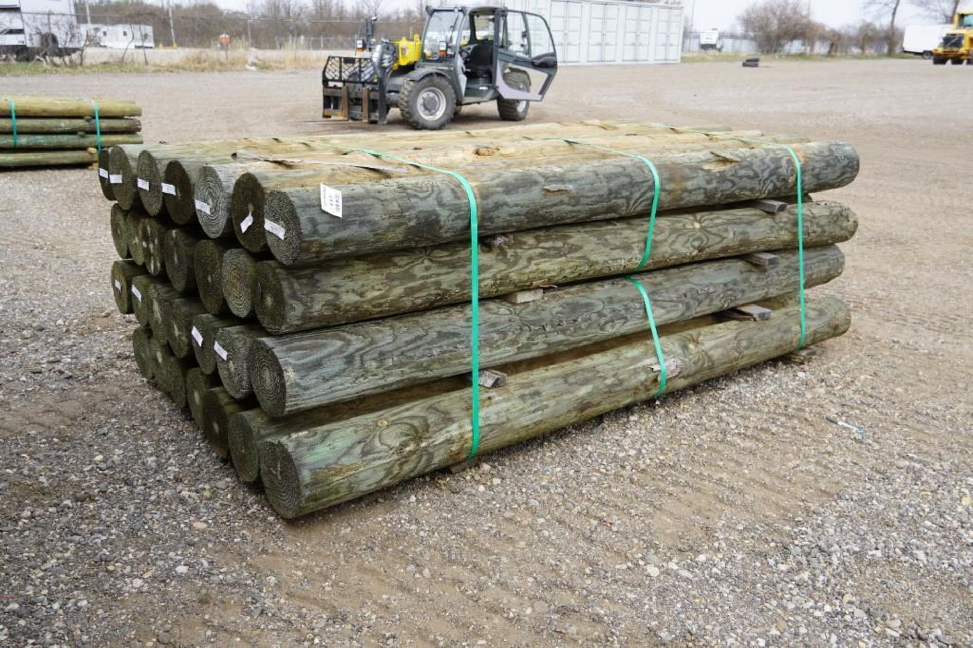 Southern Yellow Pine Fence Posts - Image 3 of 5