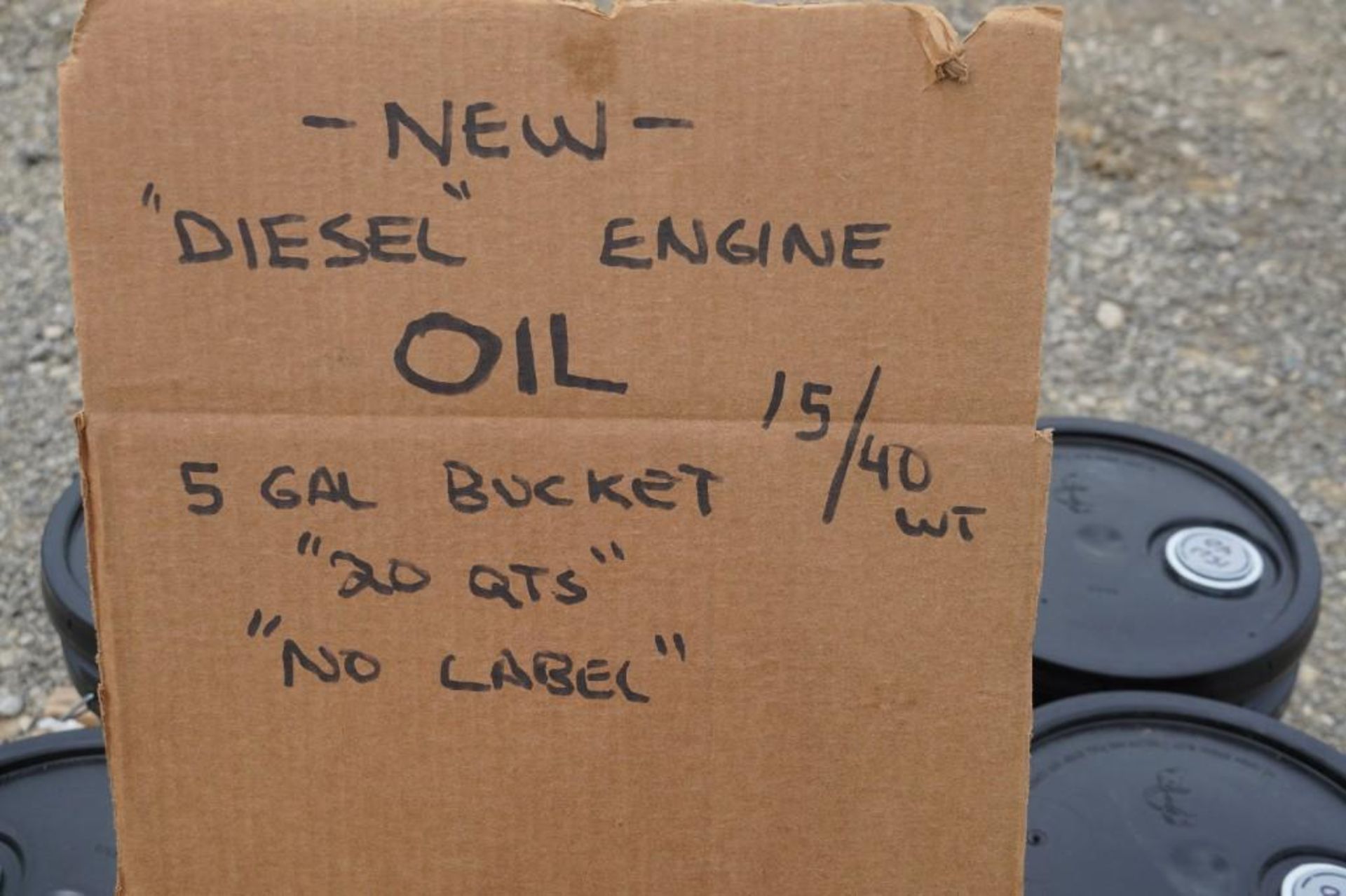 10 - New 5 Gallon Bucket with Motor Oil - Image 2 of 5