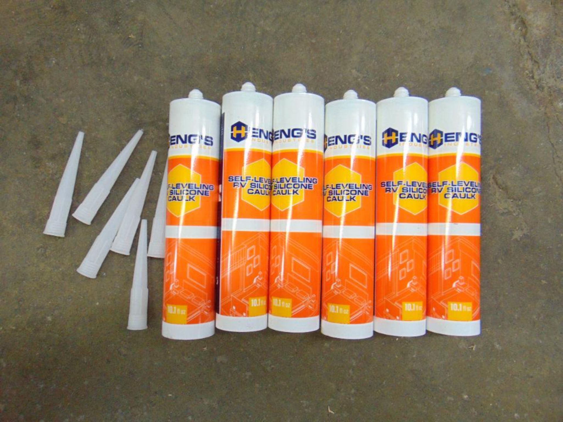 Heng's Self Leveling RV Silicone Caulk