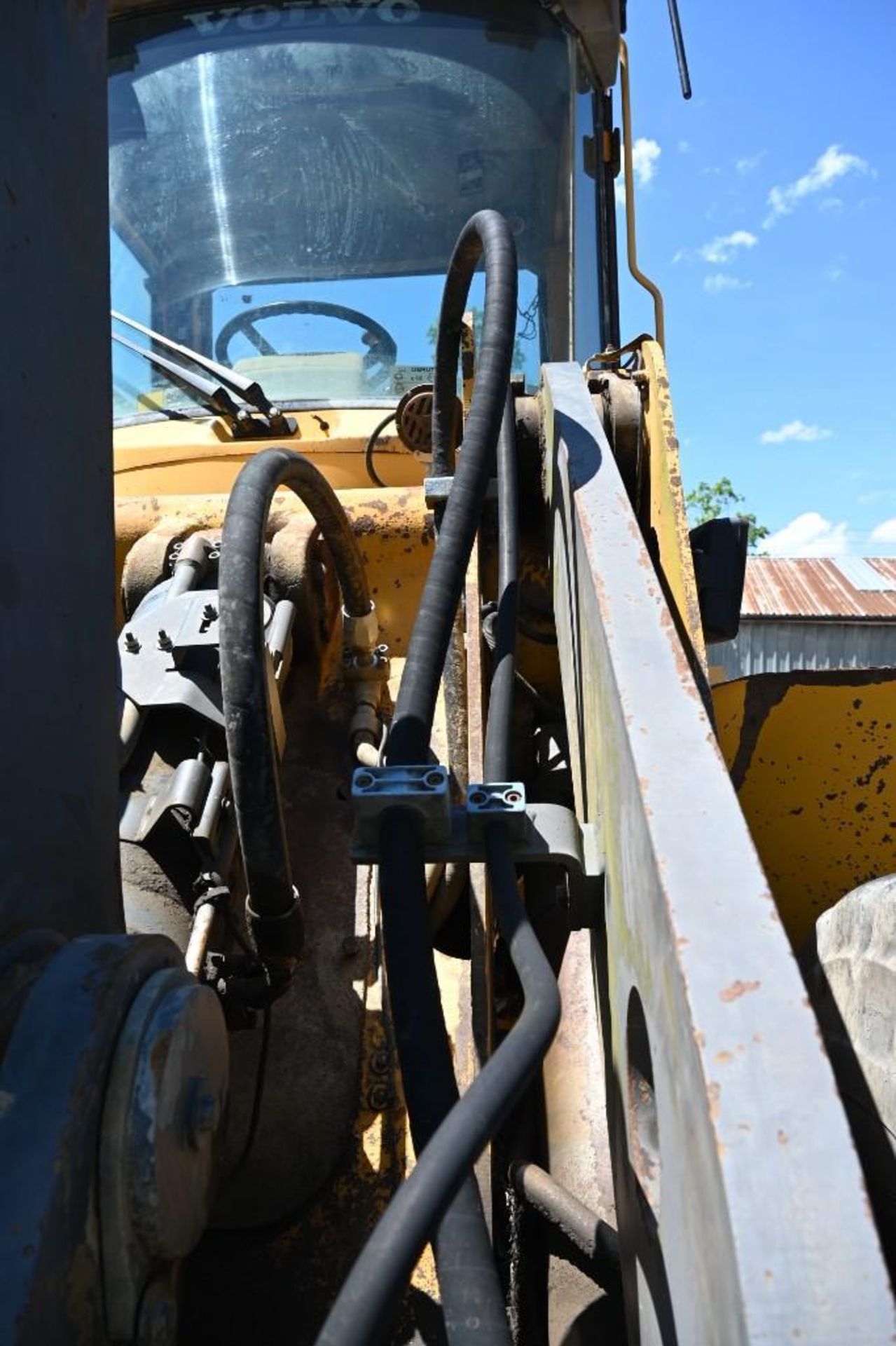 Volvo L90C Wheel Loader* - Image 25 of 152