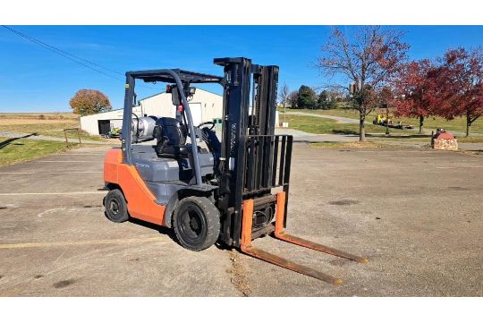 2016 Toyota 8FGU25 Forklift - Image 12 of 36