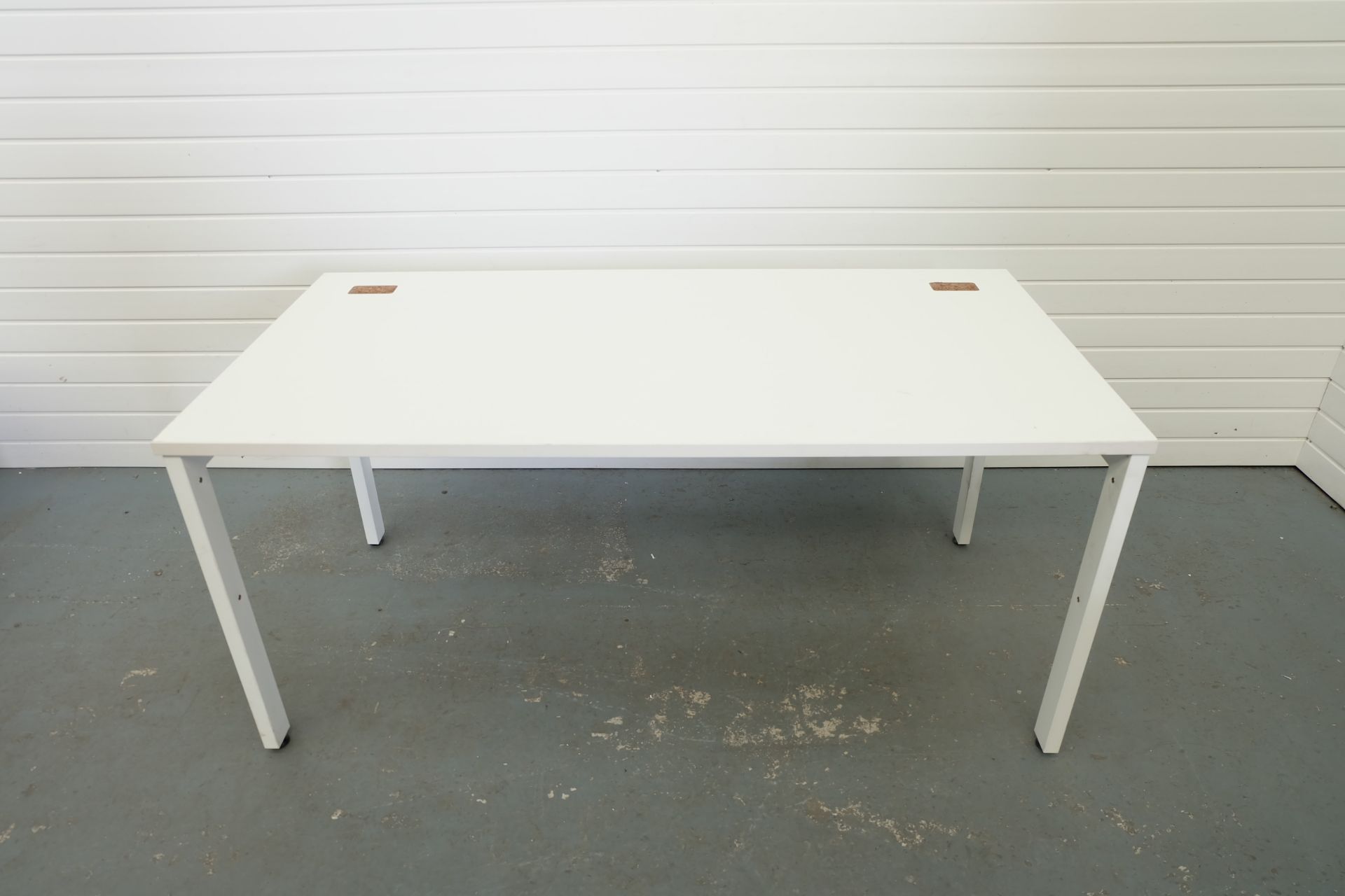 White Desk With Metal Legs and Adjustable Feet. 2 x Holes for Wires. Size 1600mm x 800mm x 730mm Hig