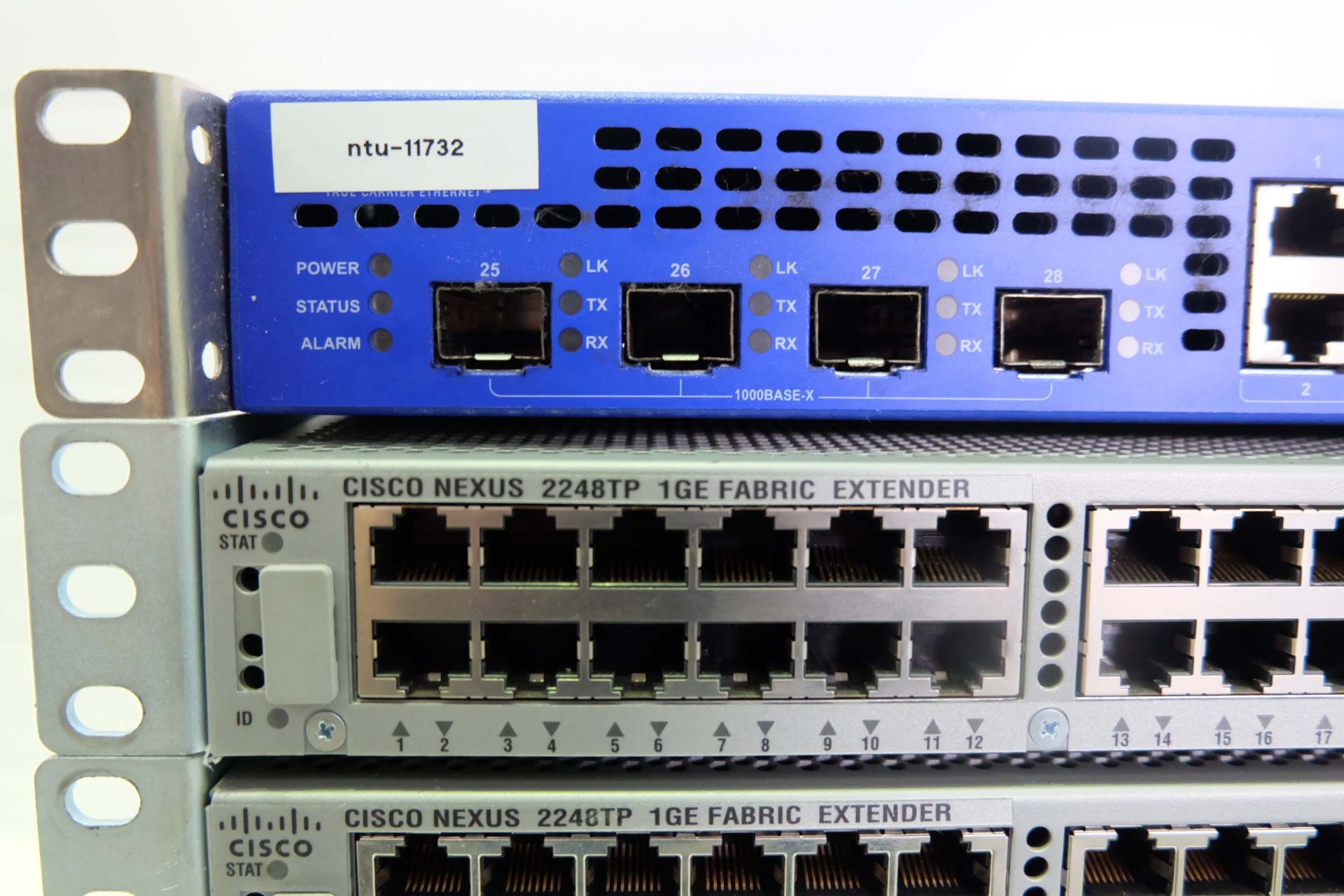 8 x Cisco Nexus 2000 Model N2K-C2248TP 1GE Rack Mountable Fabric Extemnders. 48 x 1 G6e + 4 x SFP + - Image 3 of 10