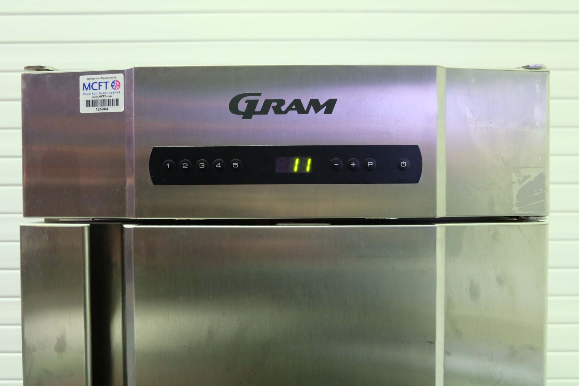 GRAM Tall Fridge. 4 Shelves 440mm x 500mm. Size 600mm x 730mm x 2000mm High. - Image 2 of 4