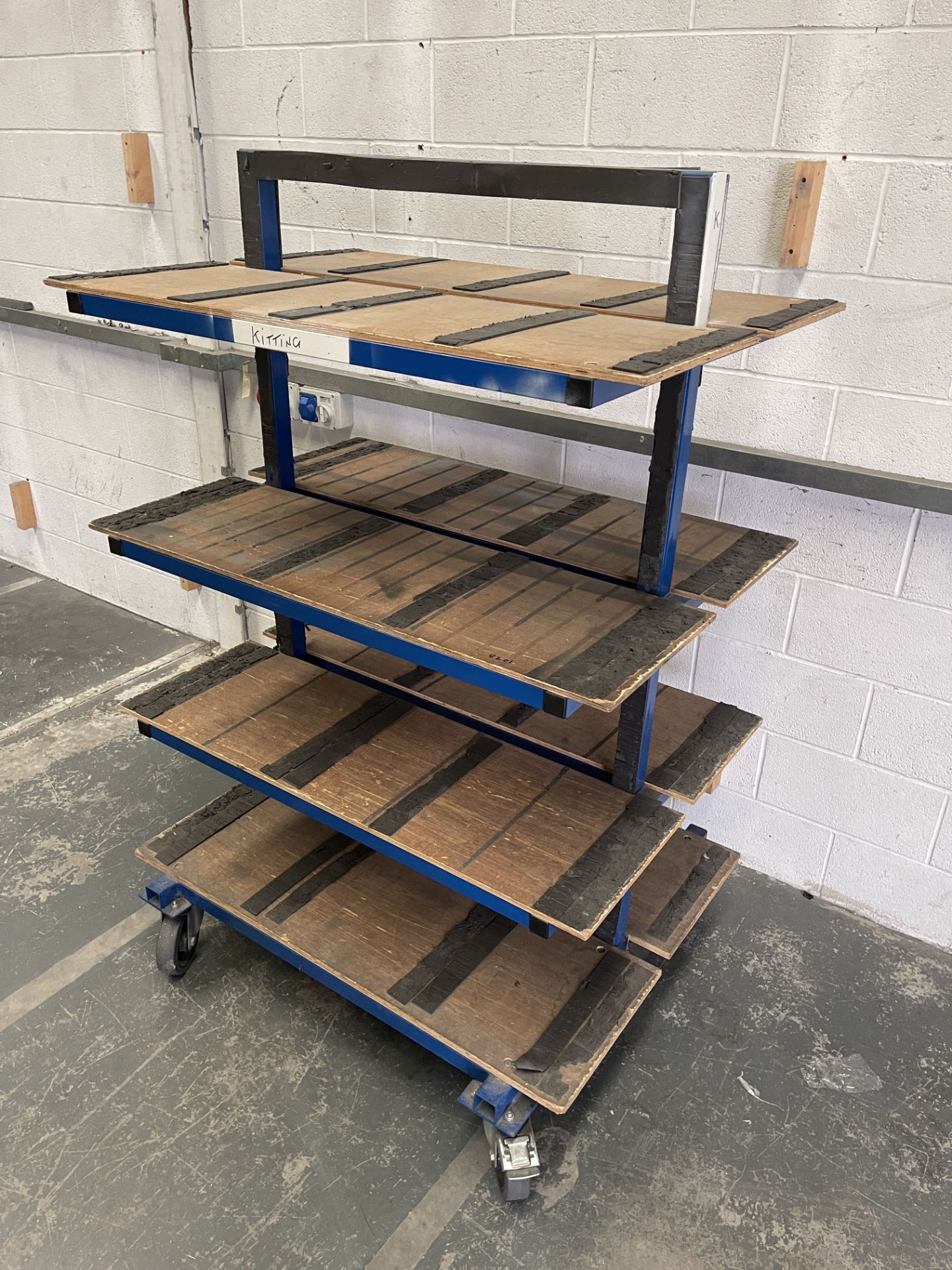 Heavy Duty Mobile Work Trolley. Steel Tube Construction With Wooden Shelving. Locking Wheels. Size: - Image 3 of 6