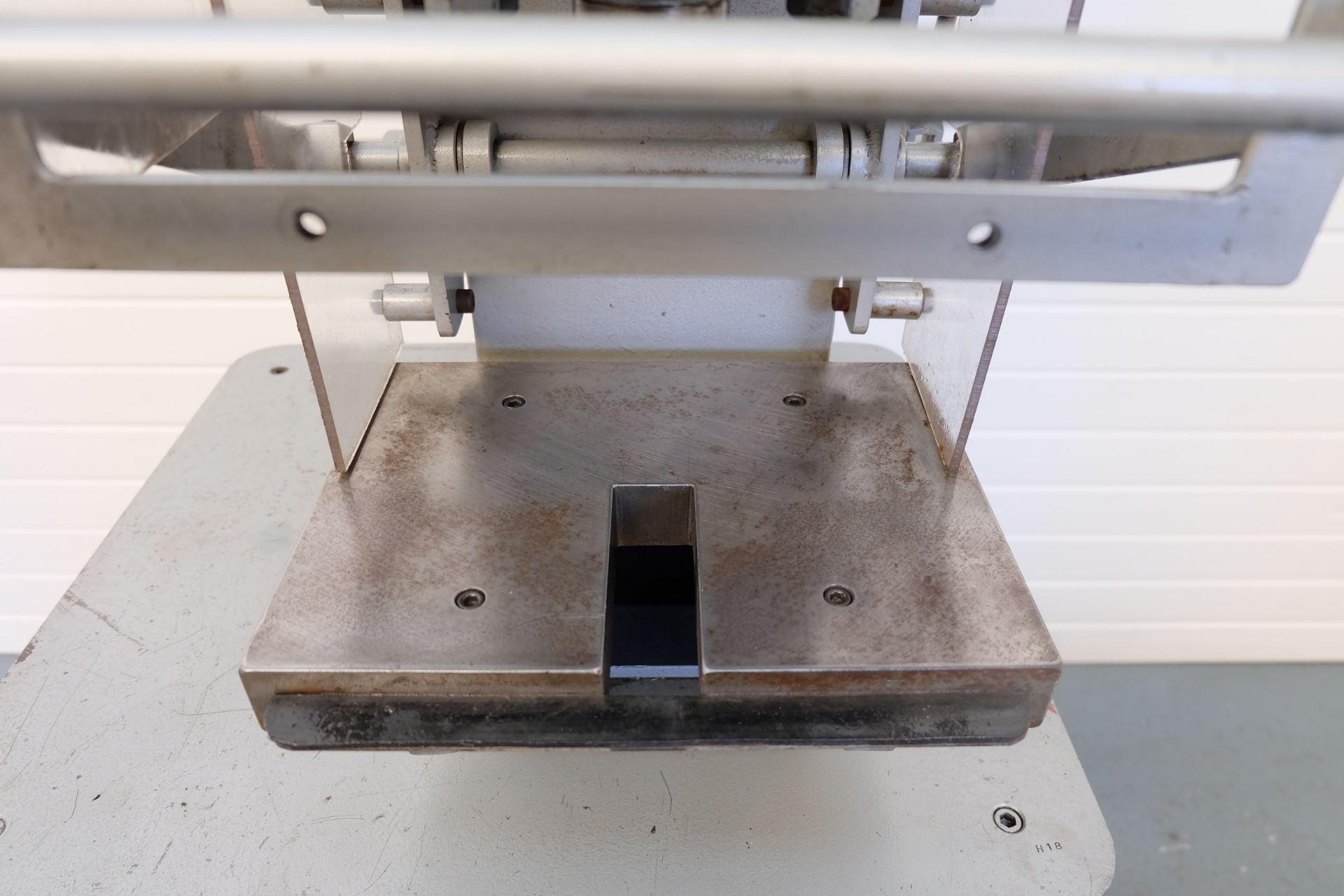 Pilot Works Hydraulic Press. Table Size 305mm x 220mm. Throat 120mm. Daylight 180mm. - Image 3 of 5