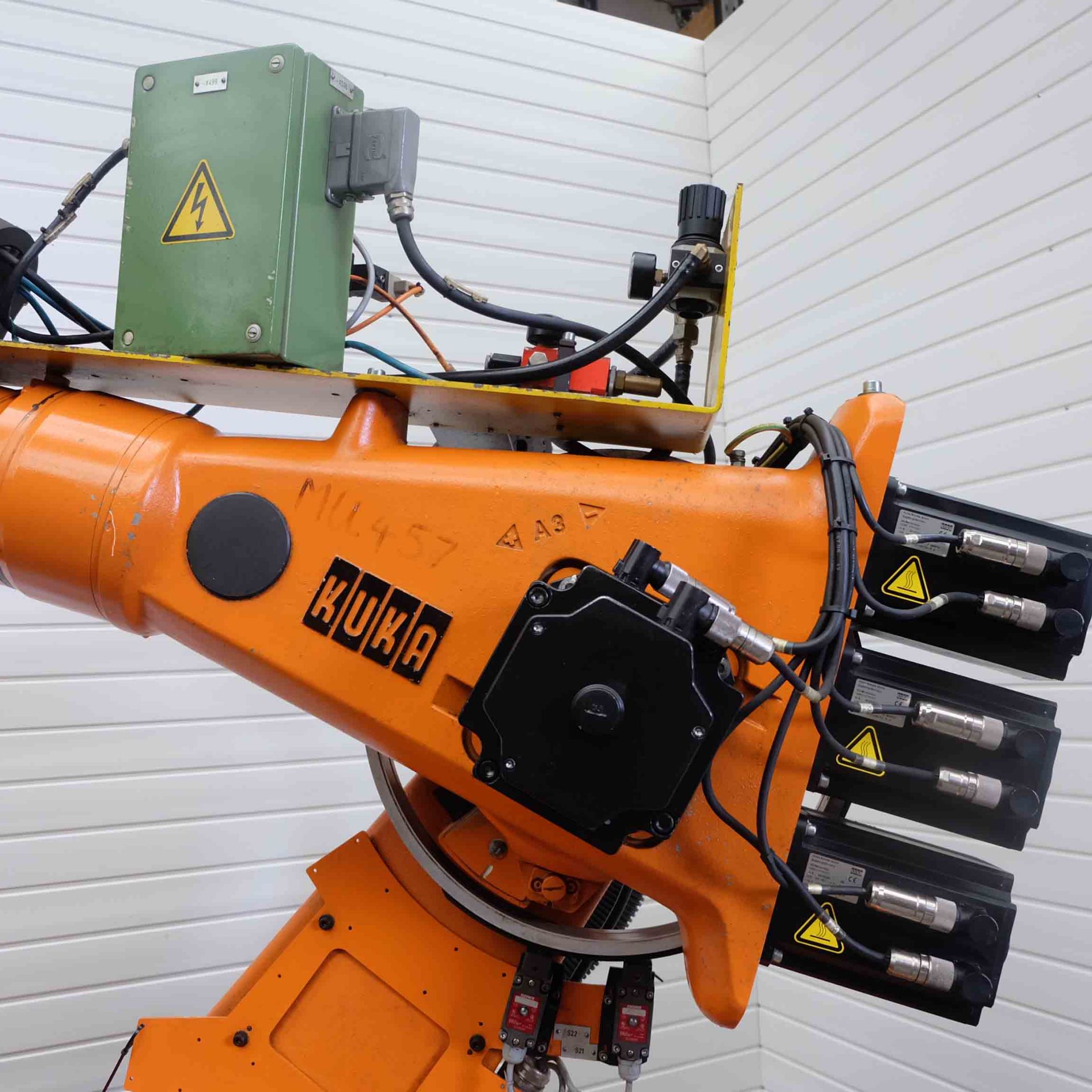 2 x Kuka Type KR125 6 Axis Robotic Arms. (1 Complete & 1 Incomplete). With 1 KCP2 Controller. Reach - Image 9 of 35