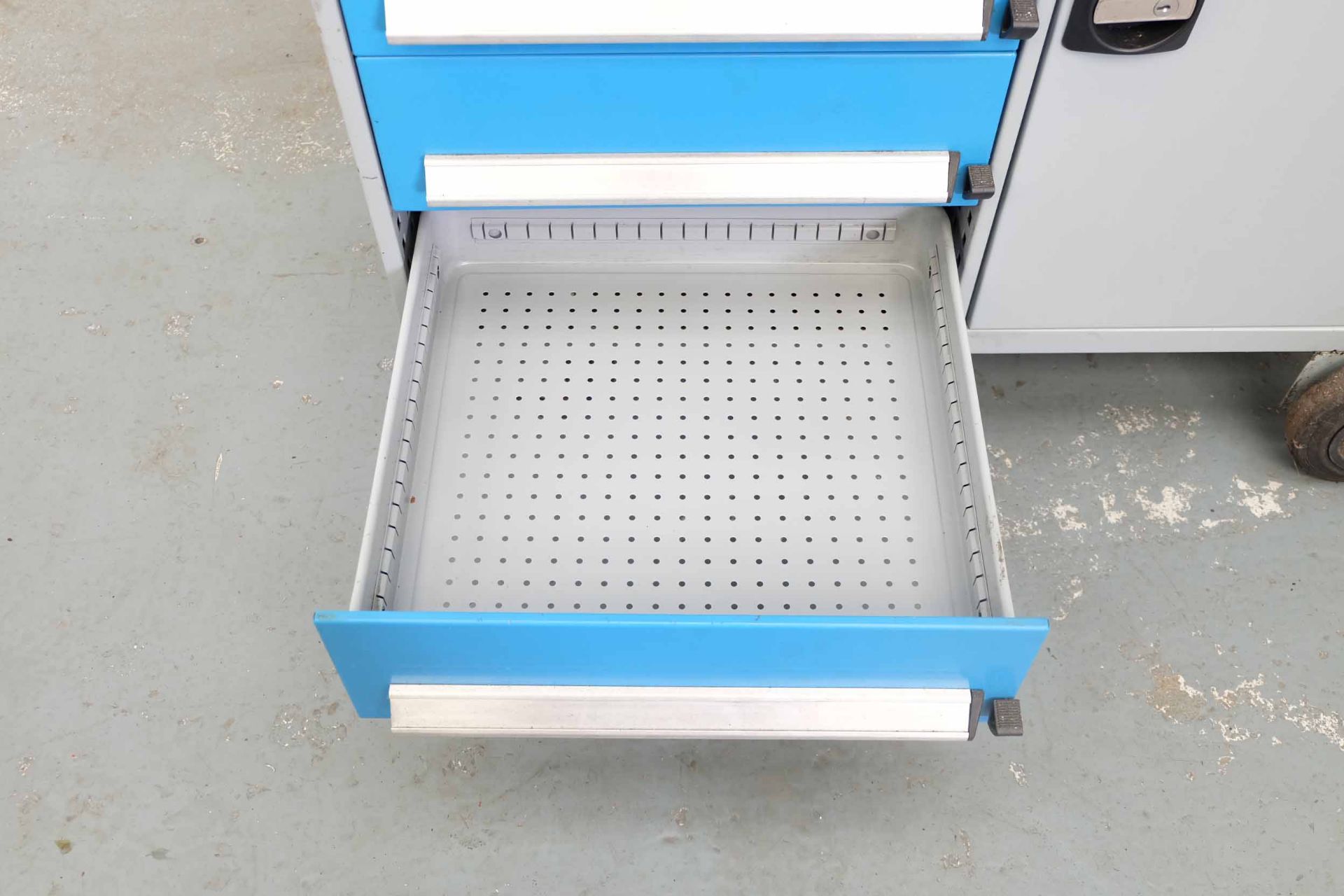 Steel Tooling Cabinet on Wheels. 6 x Lockable Drawers. Size 450mm x 450mm. 1 x Cupboard With Adjust - Image 8 of 9