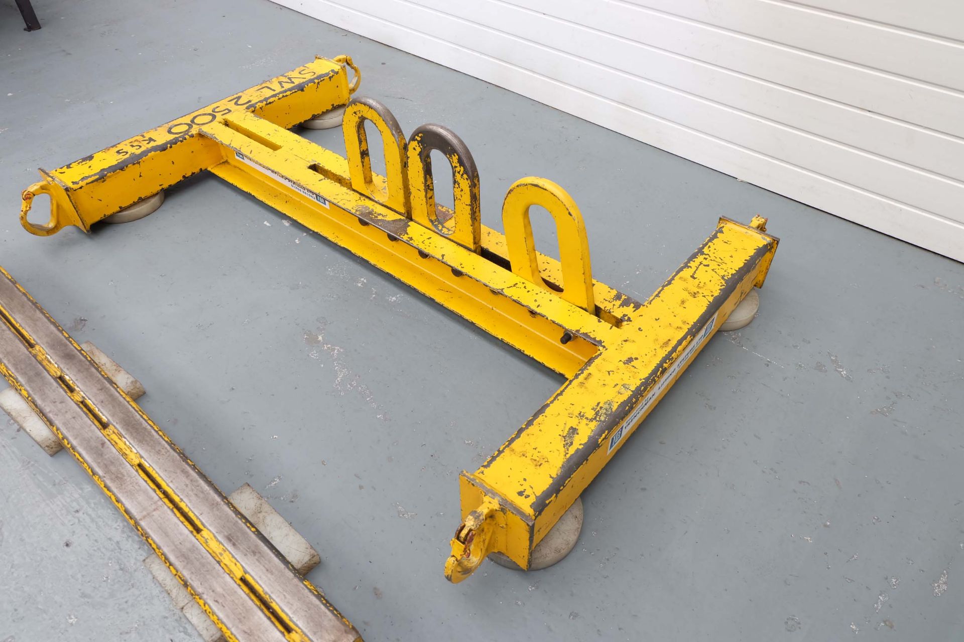 Trenchman 4 Hook Lifting Beam. SWL 2500Kg. Distance From Hook to Hook 1400mm & 1000mm. - Image 3 of 8