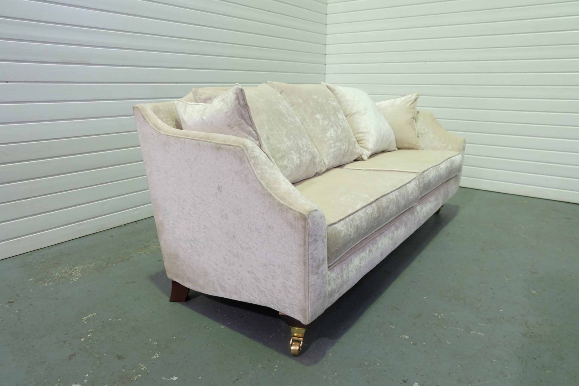 Steed Upholstery 'Hockley' Range Fully Handmade 2 Seater Sofa. With Castor Wheels to the Front of - Image 3 of 4