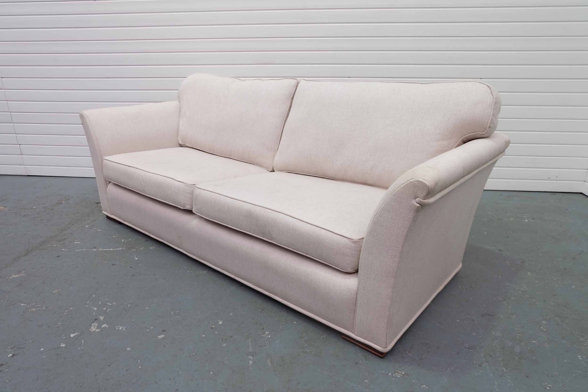 Steed Upholstery 'Peter Guild Montana' Range Sofa. - Image 2 of 4