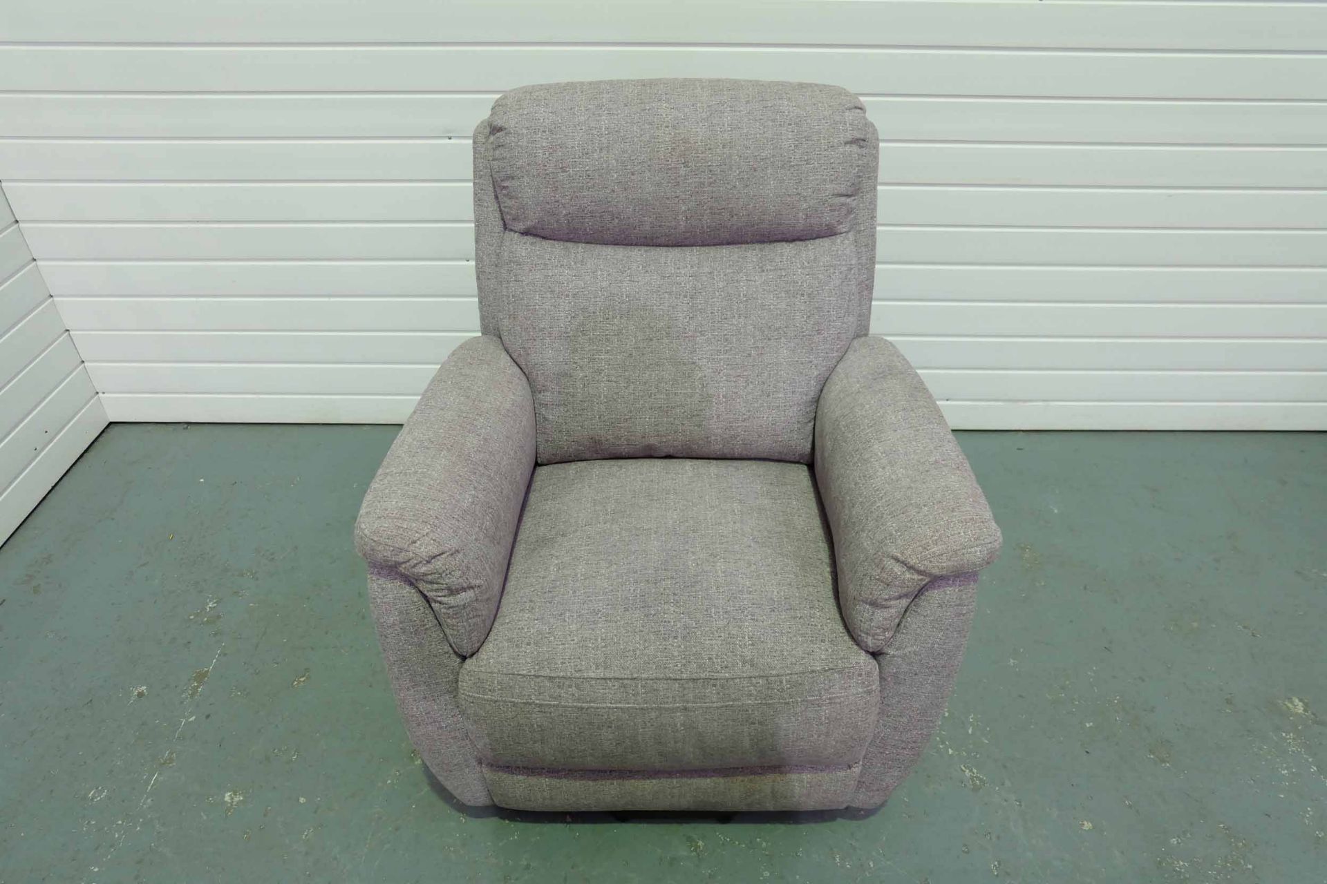 Fully Electric Recliner Arm Chair. - Image 3 of 5