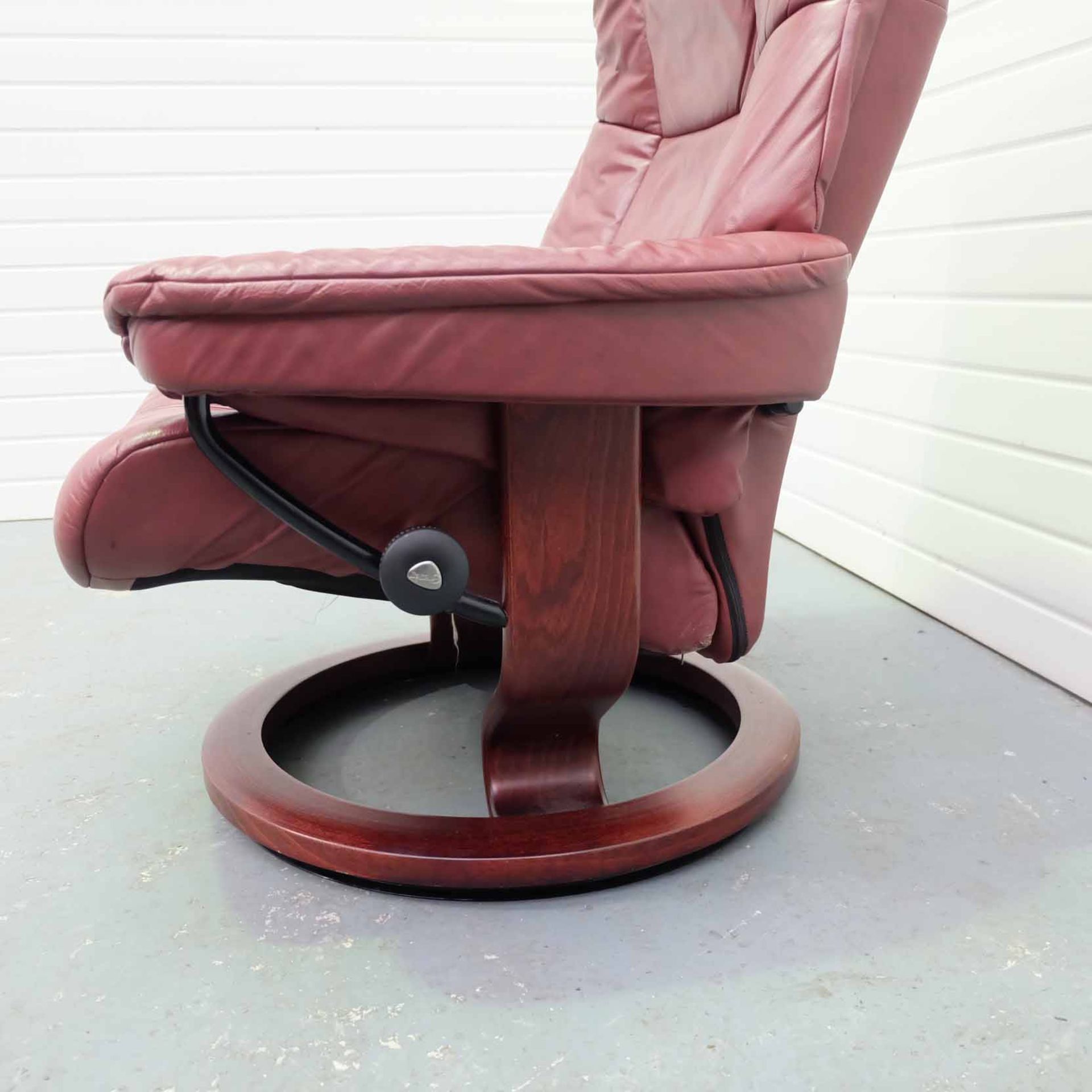 Stressless Swivel Arm Chair. On Round Base. - Image 4 of 4