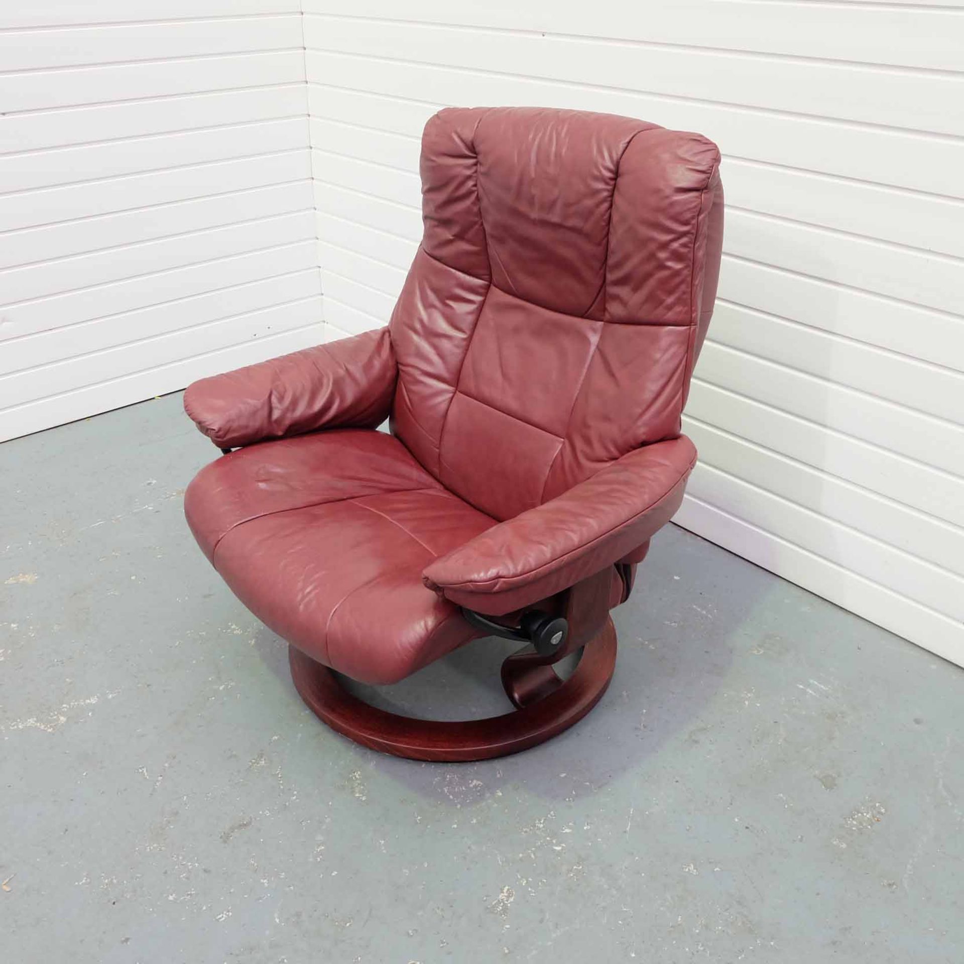 Stressless Swivel Arm Chair. On Round Base. - Image 2 of 4