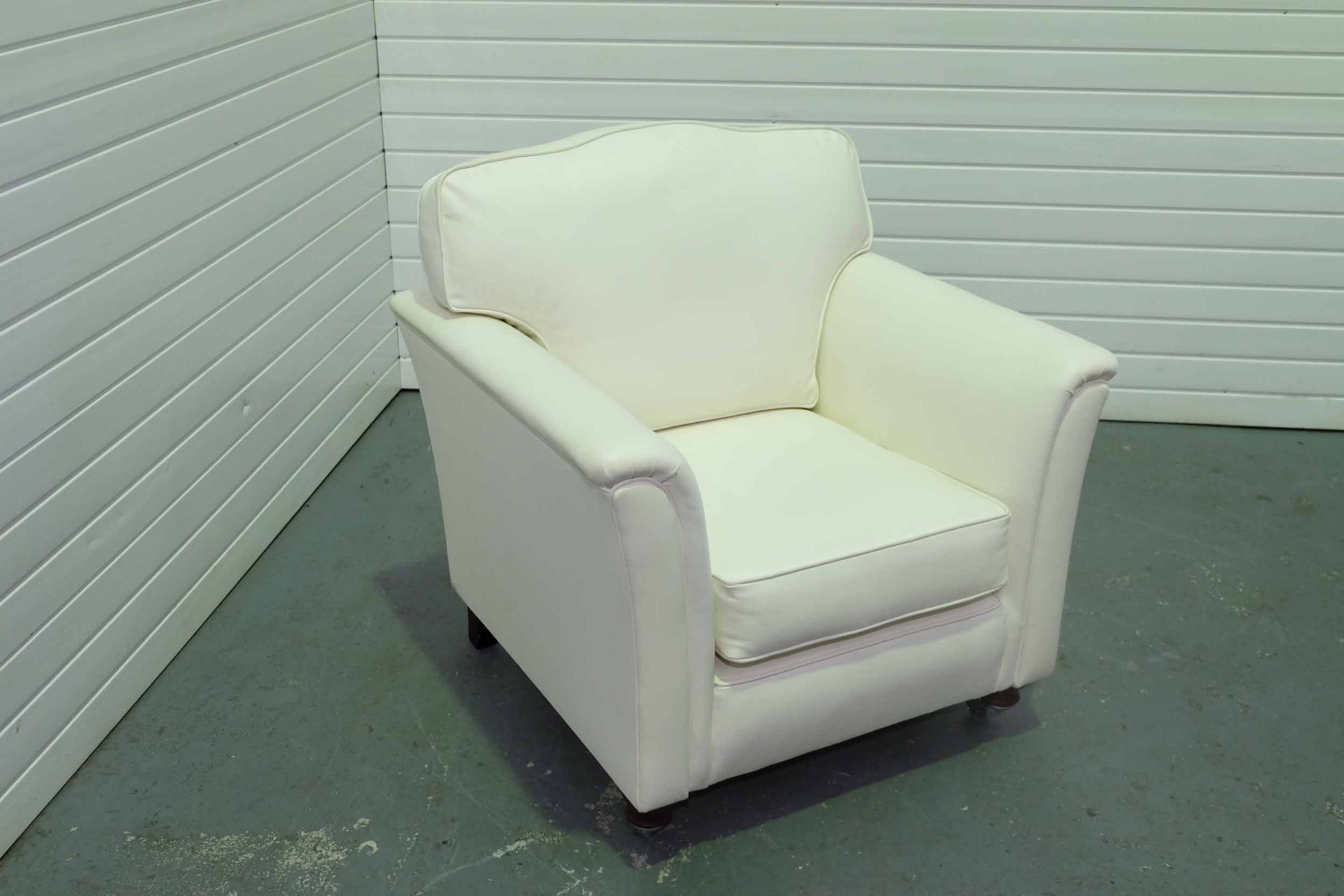Steed Upholstery 'Exeter' Range Fully Handmade All Leather Chair. With Castor Wheels to the Front of - Image 2 of 2