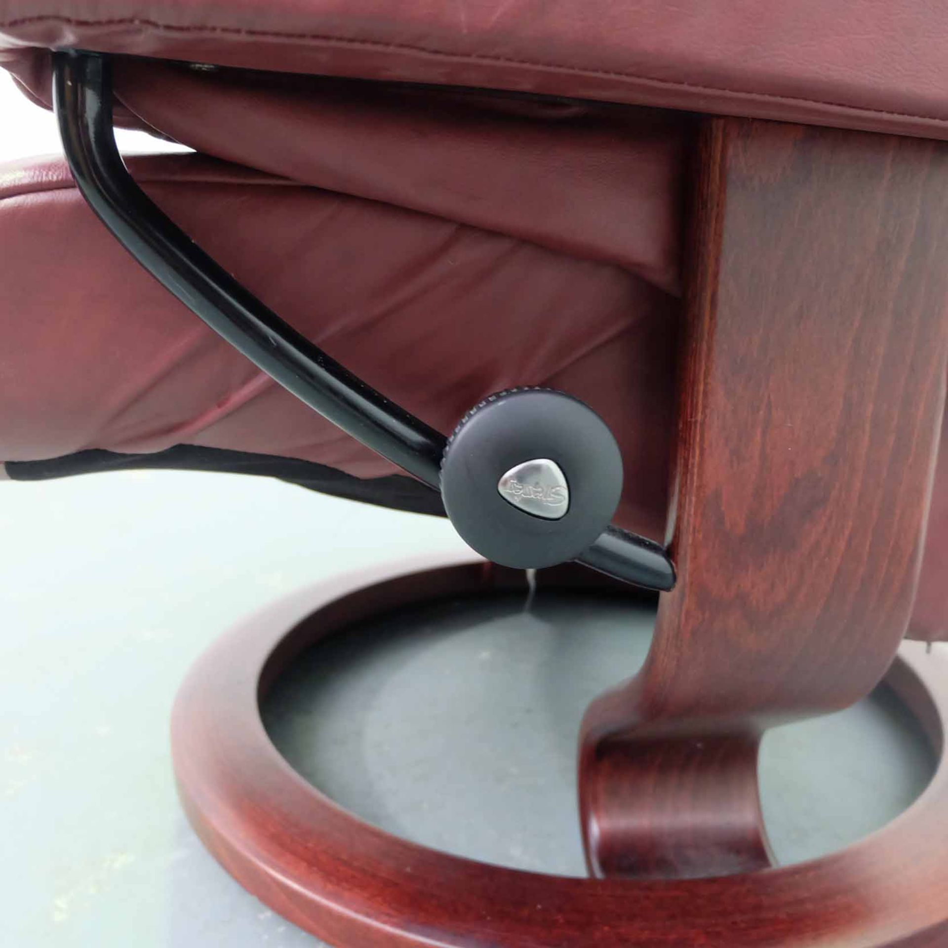 Stressless Swivel Arm Chair. On Round Base. - Image 3 of 4