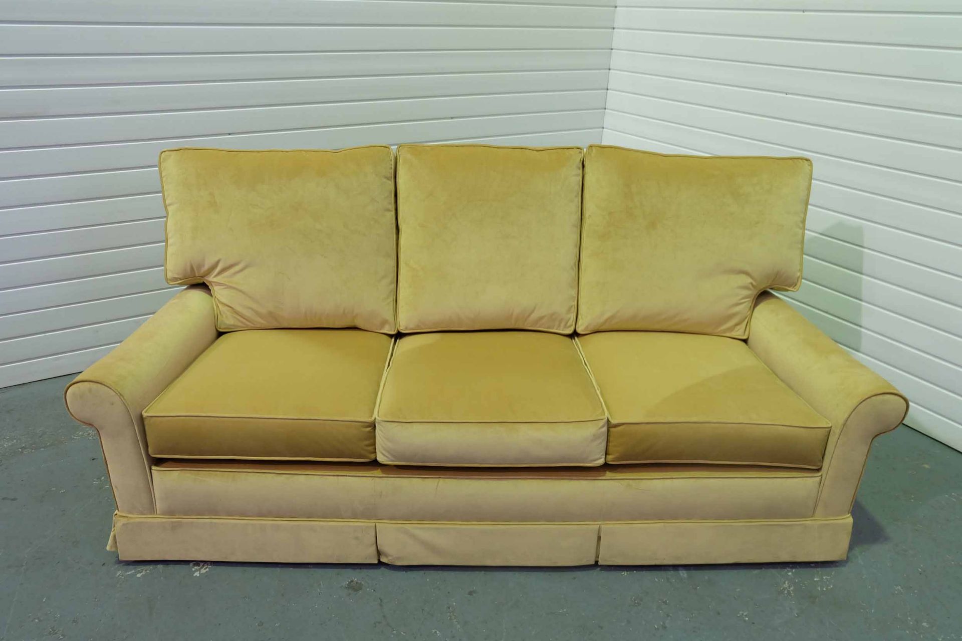 Steed Upholstery 'Hammond' Range 3 Seater Sofa. With Valance.