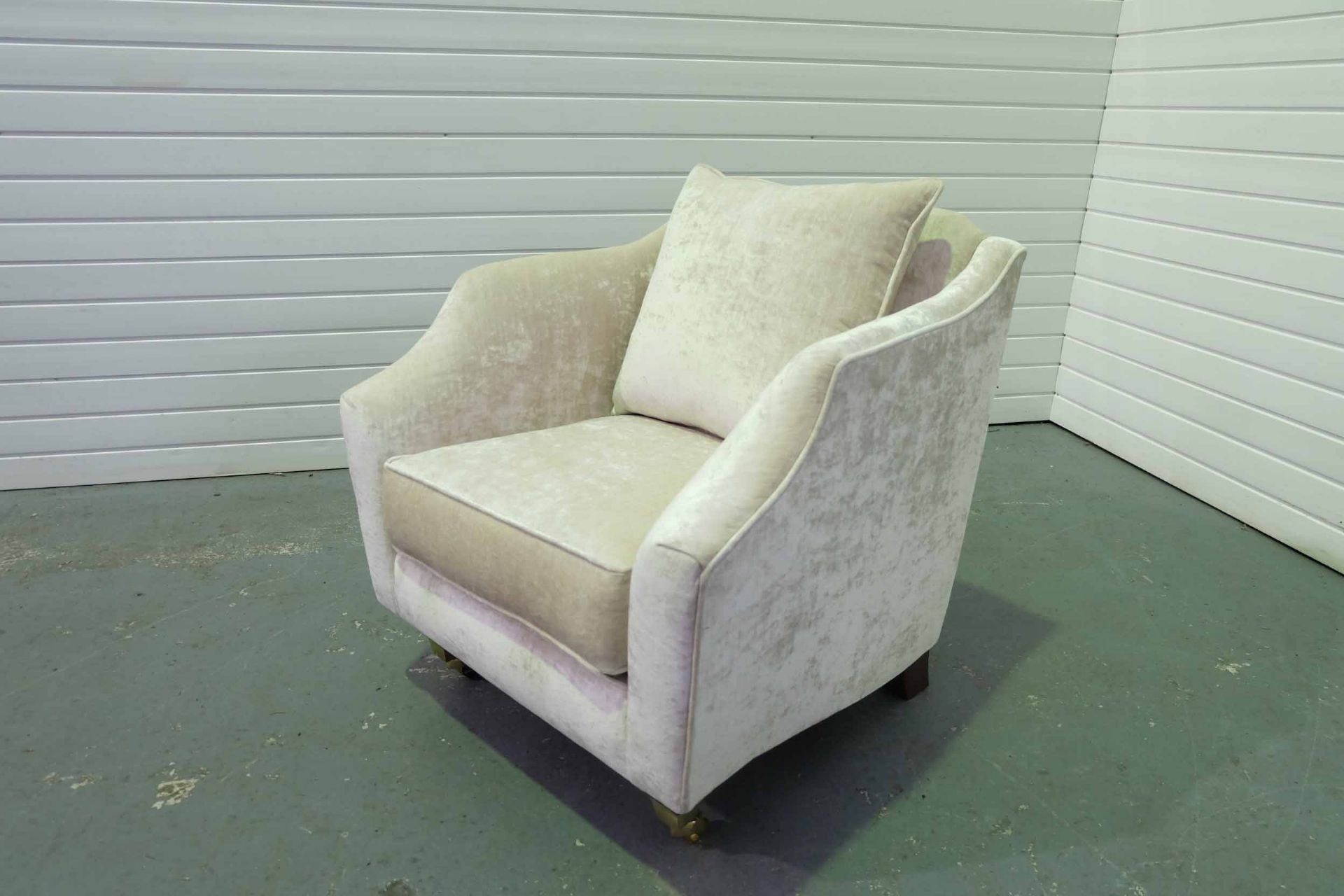 Steed Upholstery 'Hockley' Range Fully Handmade Chair. With Castor Wheels to the Front of the Chair. - Image 2 of 4