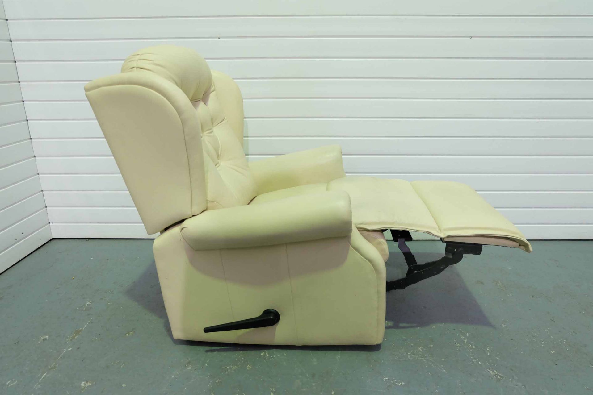 Sherbourne 'Lynton' Range Manual Recliner Arm Chair. In Manhattan Cream Leather. - Image 5 of 5