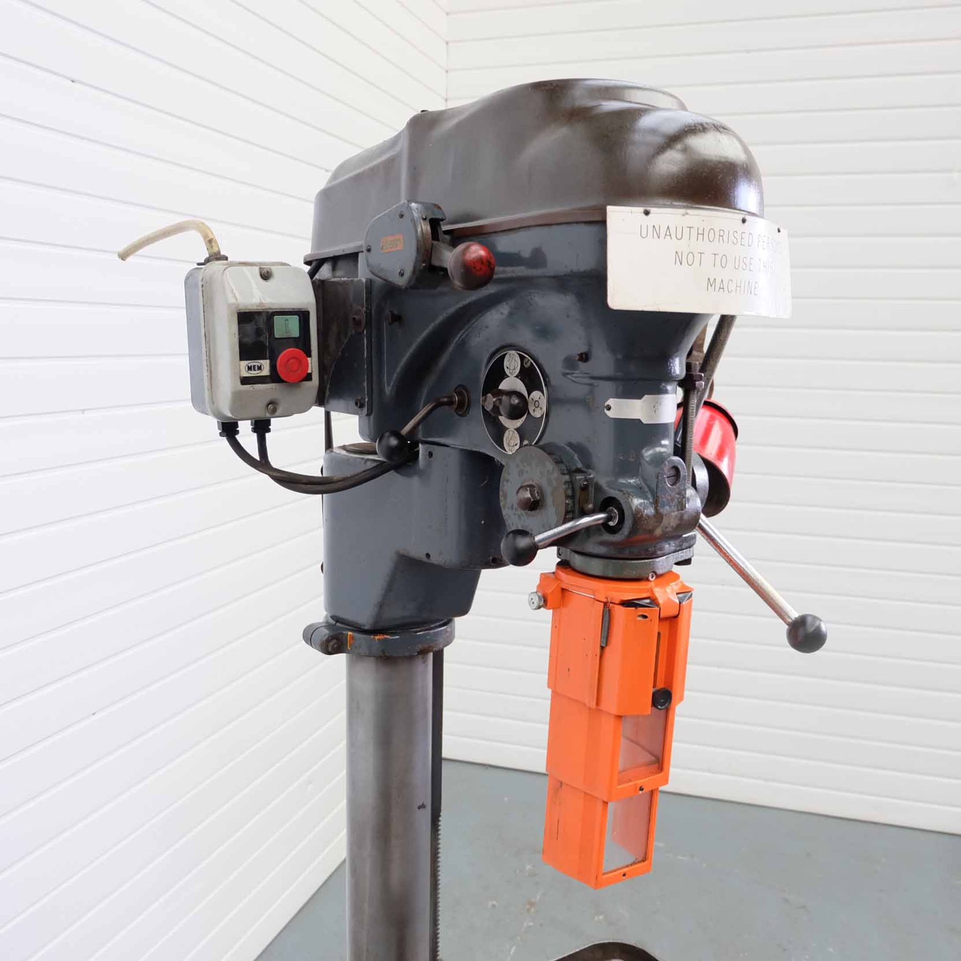 Meddings Pacera Pillar Drill With Articulated Swivel Head. Table Size 20" x 20". Throat 14". Spindle - Image 3 of 11