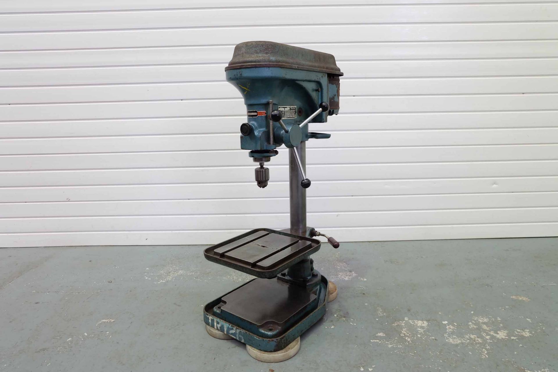 Meddings MB2 Bench Drill. 5 Speed 500 - 4000rpm. Table Size 13" x 14". With 13mm Jacobs Drill Chuck.