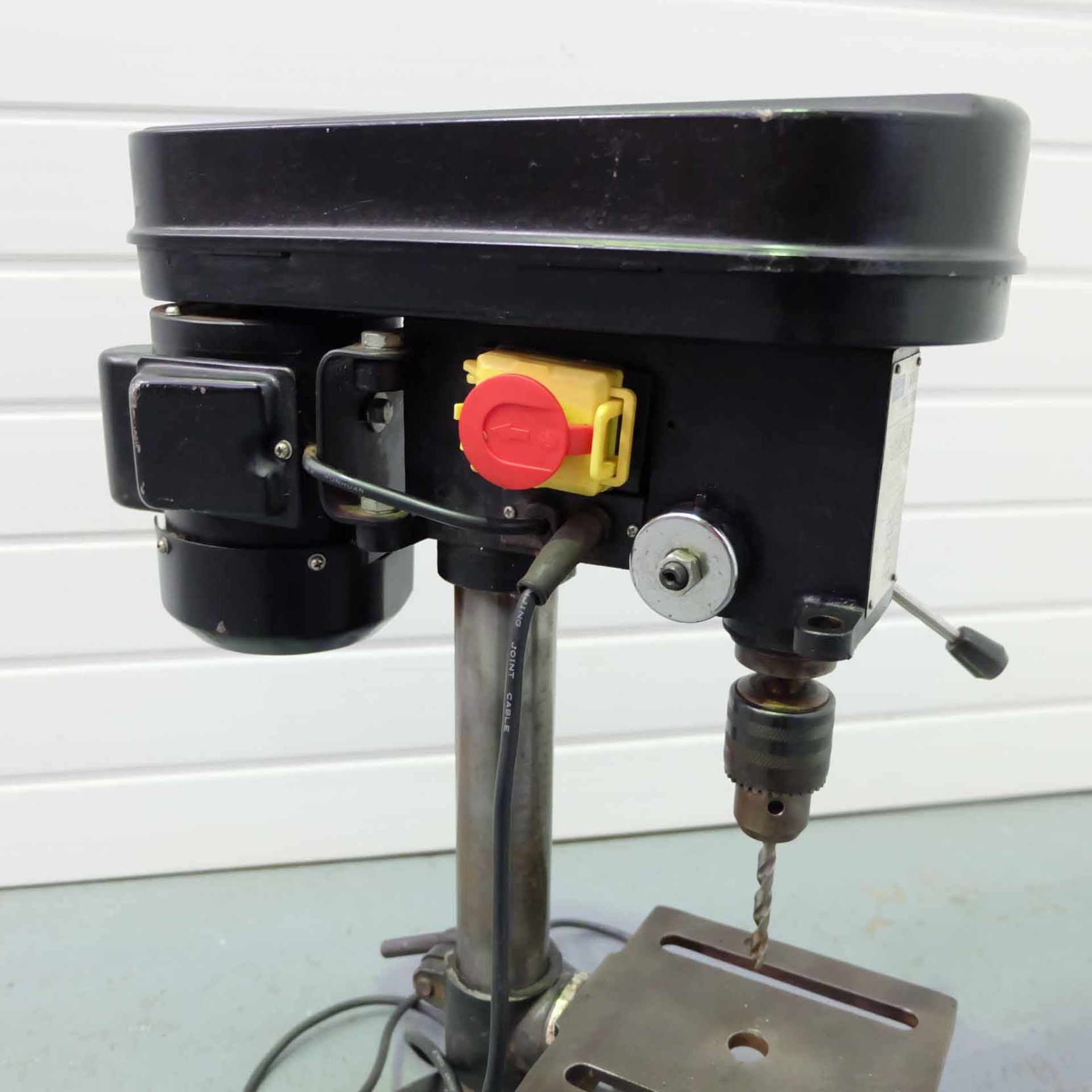 Rolson 5 Speed Bench Drill. Chuck Capacity 13mm. Speeds 520 - 2620rpm. Single Phase, 230 Volt, 350W. - Image 4 of 6