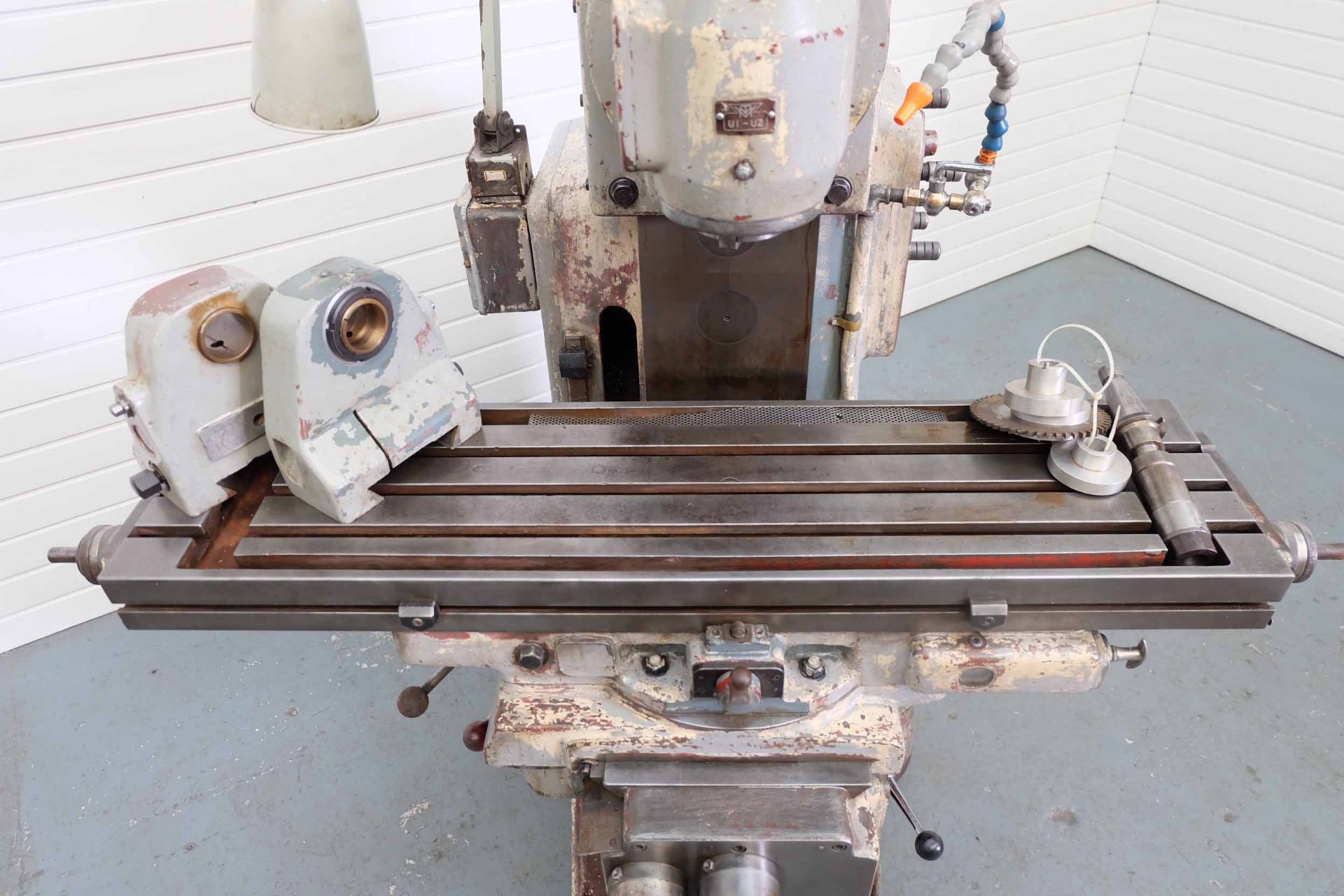 Elliott Victoria Model U2 Universal Milling Machine With Swivelling Vertical Head. Table Size 45" x - Image 7 of 12