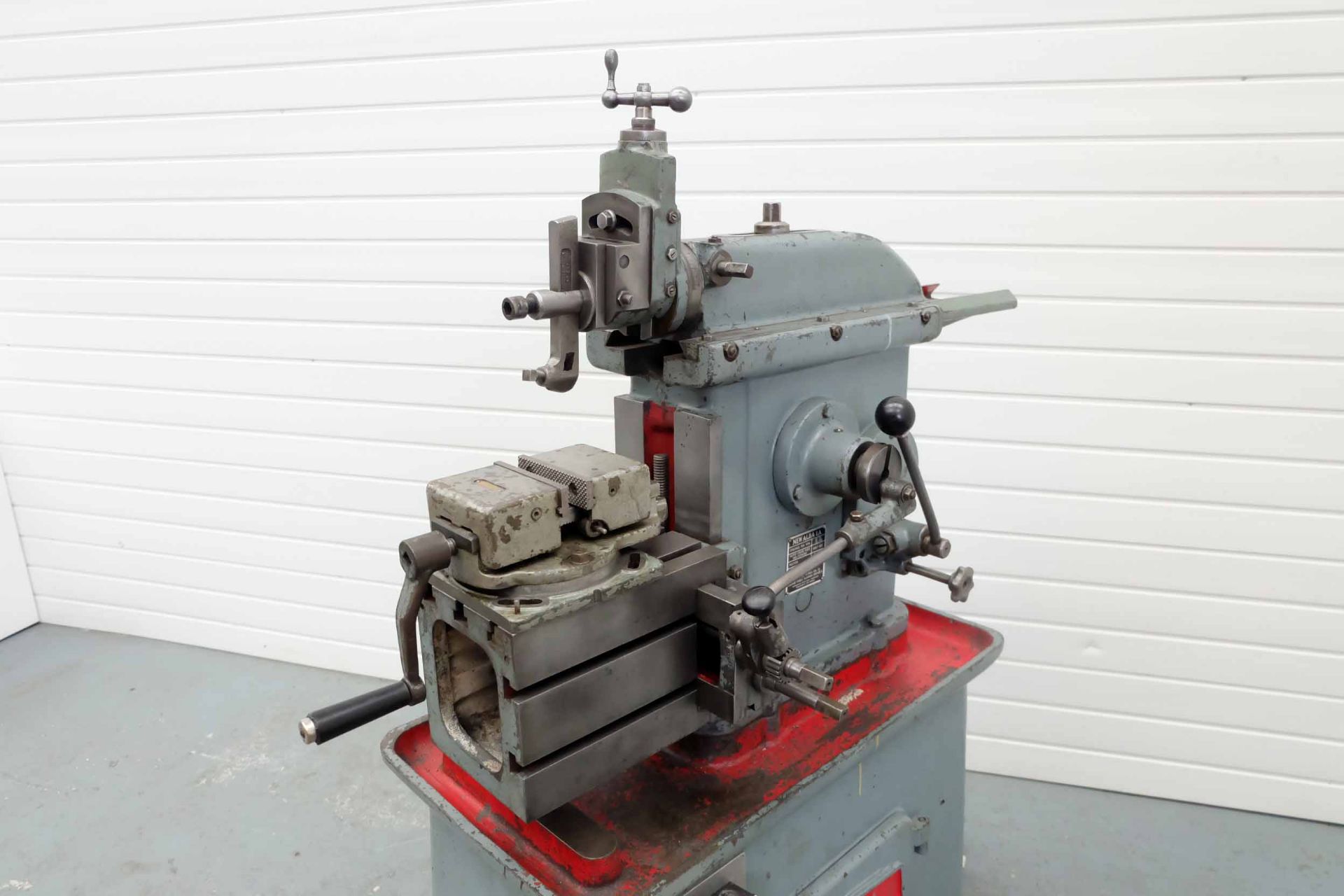 Elliot Alba 1A 10" Shaping Machine. Ram Stroke 10". 2 Speeds 28 & 50 Strokes/Min. Size of Tools 1/2" - Image 2 of 12