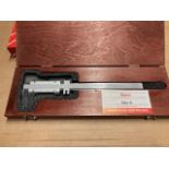 Model 123Z-6 Master Vernier Inside/Outside Caliper. Steel. Range 0-6".