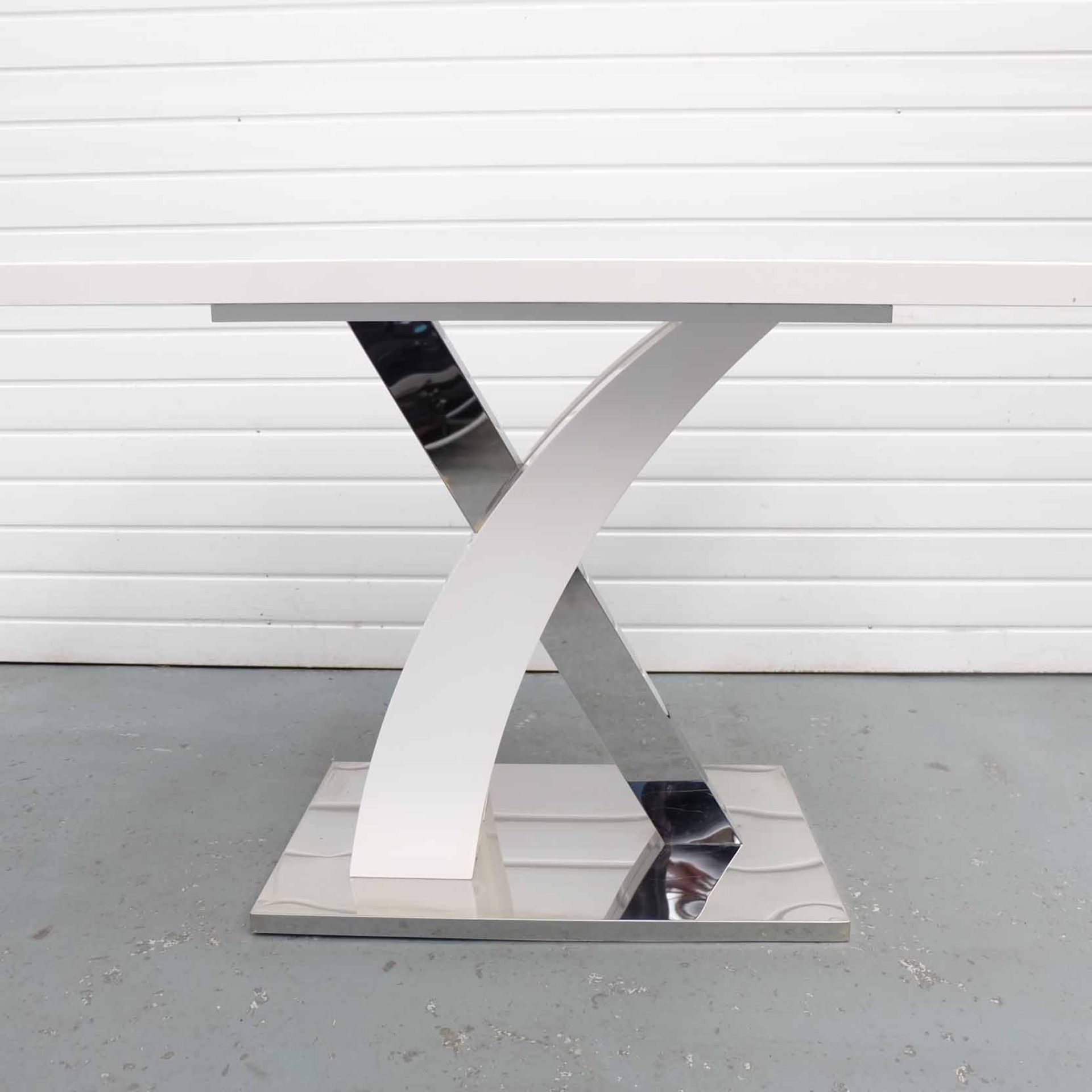Elegant White High Gloss Kitchen Dining Table With Stainless 'X' Shaped Steel Base. - Image 3 of 5