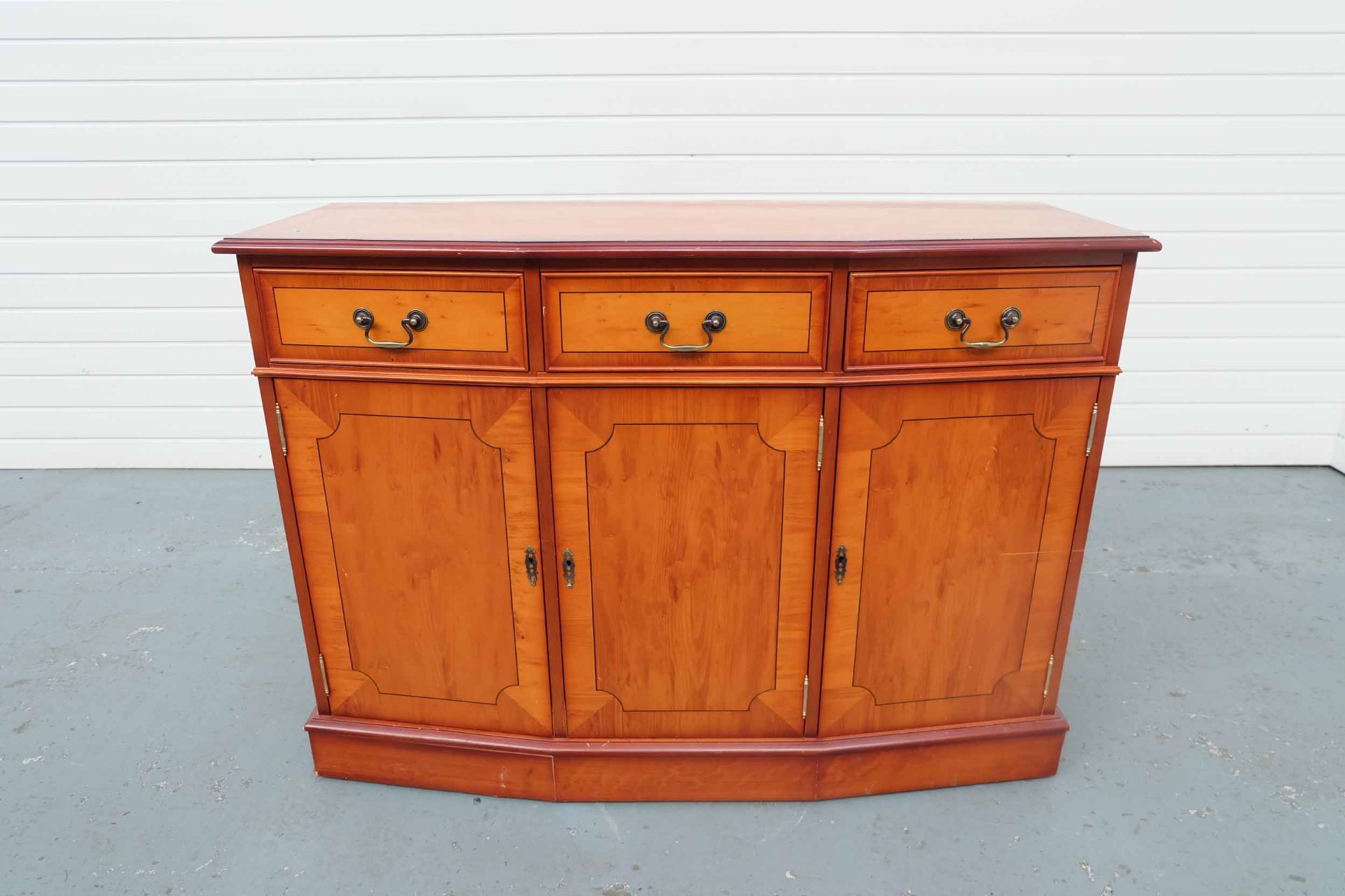 Traditional Curved Sideboard. 3 Drawers at the Top and 3 Cupboards at the Bottom.