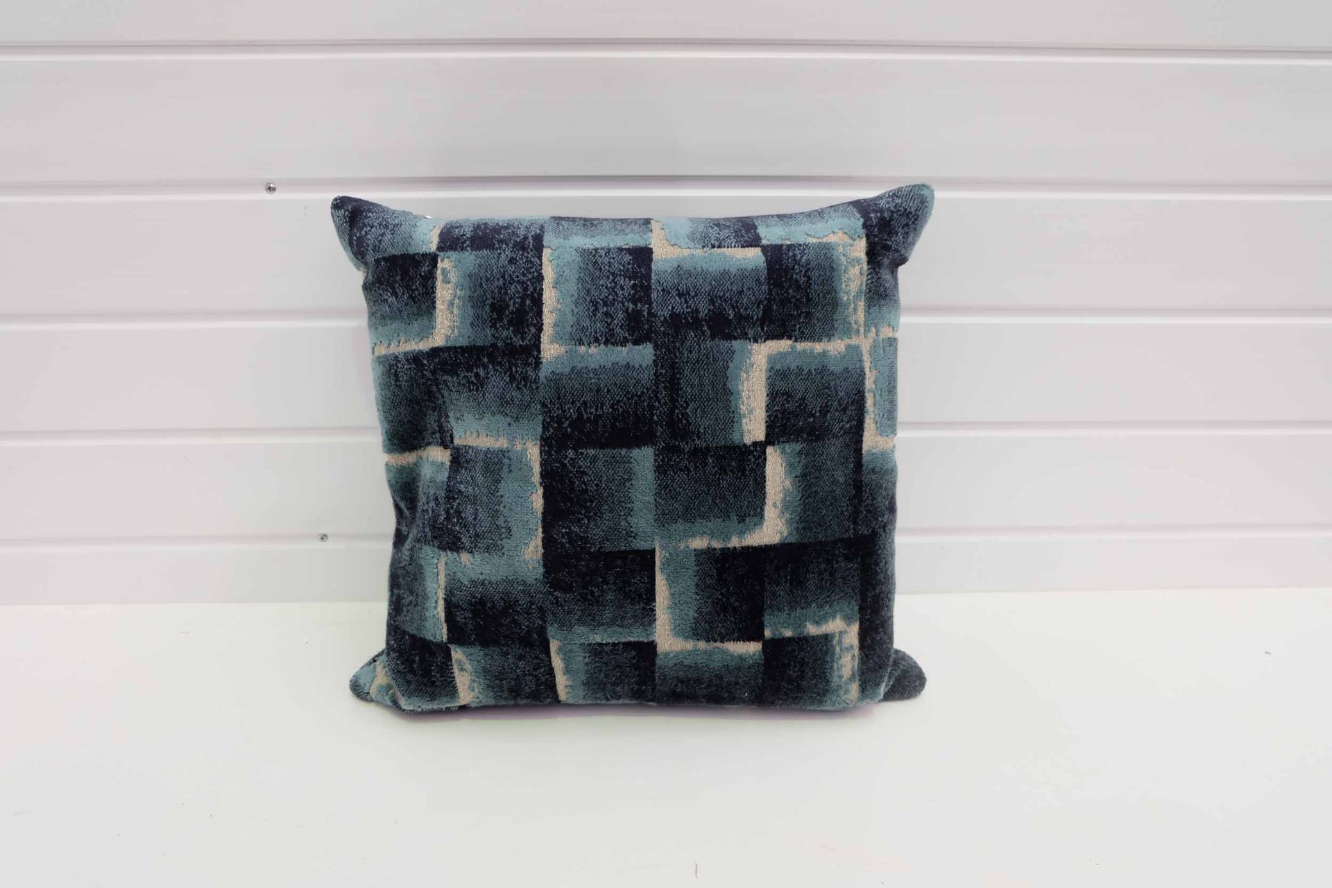 Scatter Cushion. - Image 2 of 2